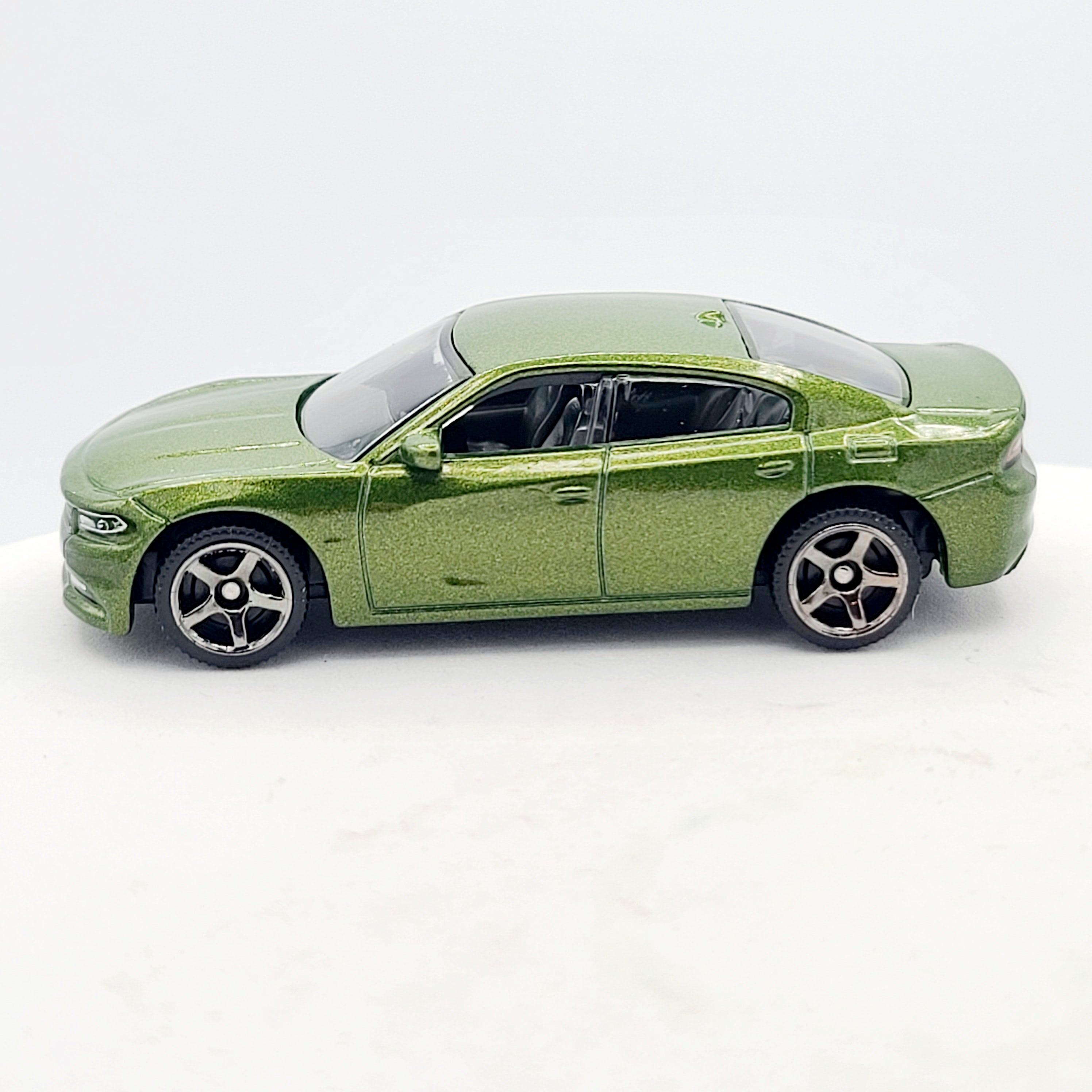 Matchbox '18 Dodge Charger (2018 MBX Basic - Road Trip)