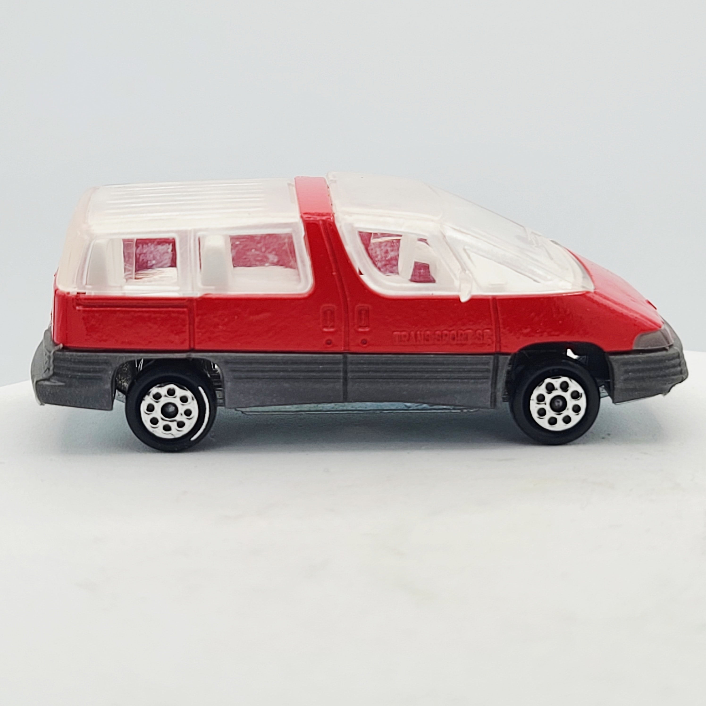 Majorette Pontiac Trans Sport Minivan, Red (1994 200 Series)