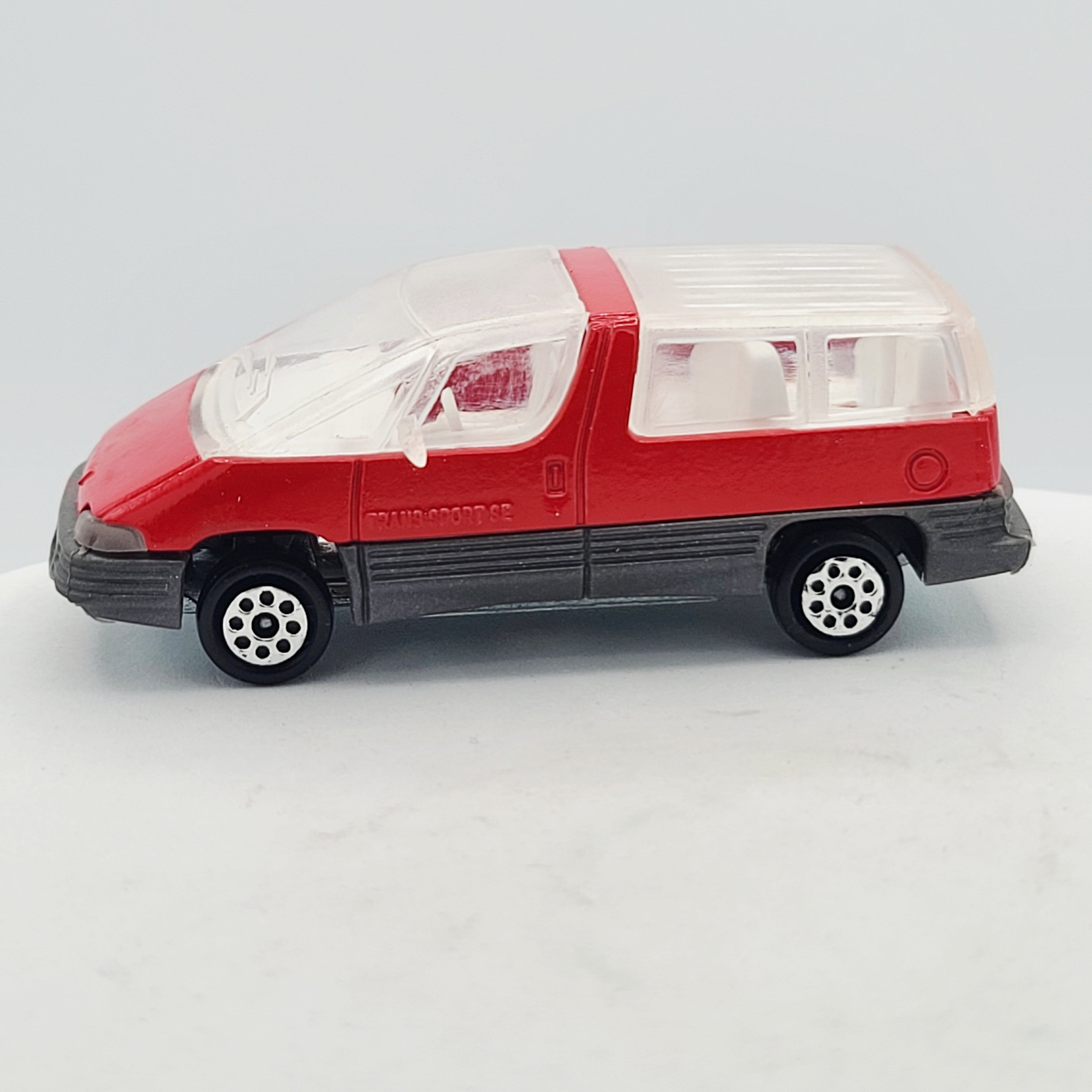 Majorette Pontiac Trans Sport Minivan, Red (1994 200 Series)