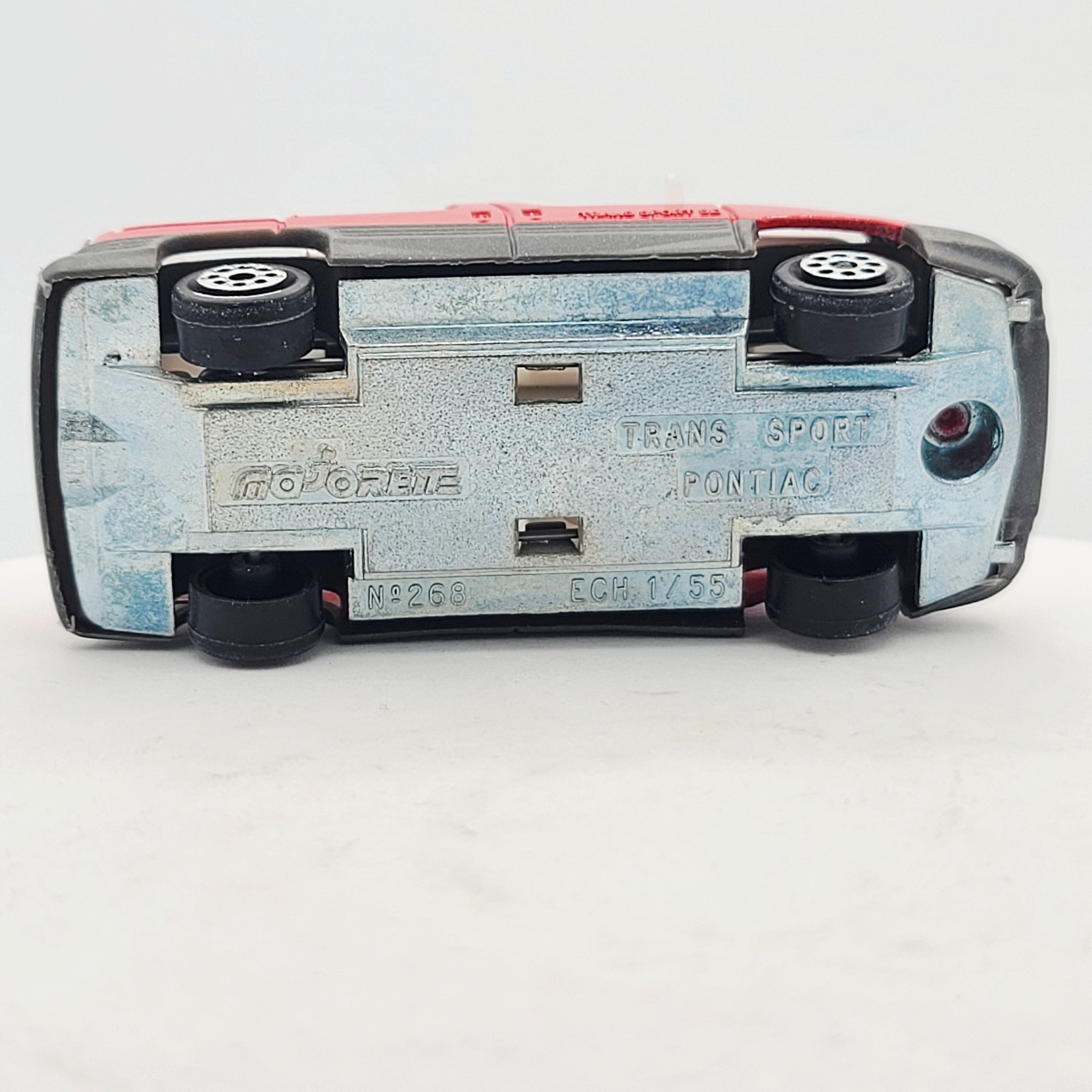 Majorette Pontiac Trans Sport Minivan, Red (1994 200 Series)