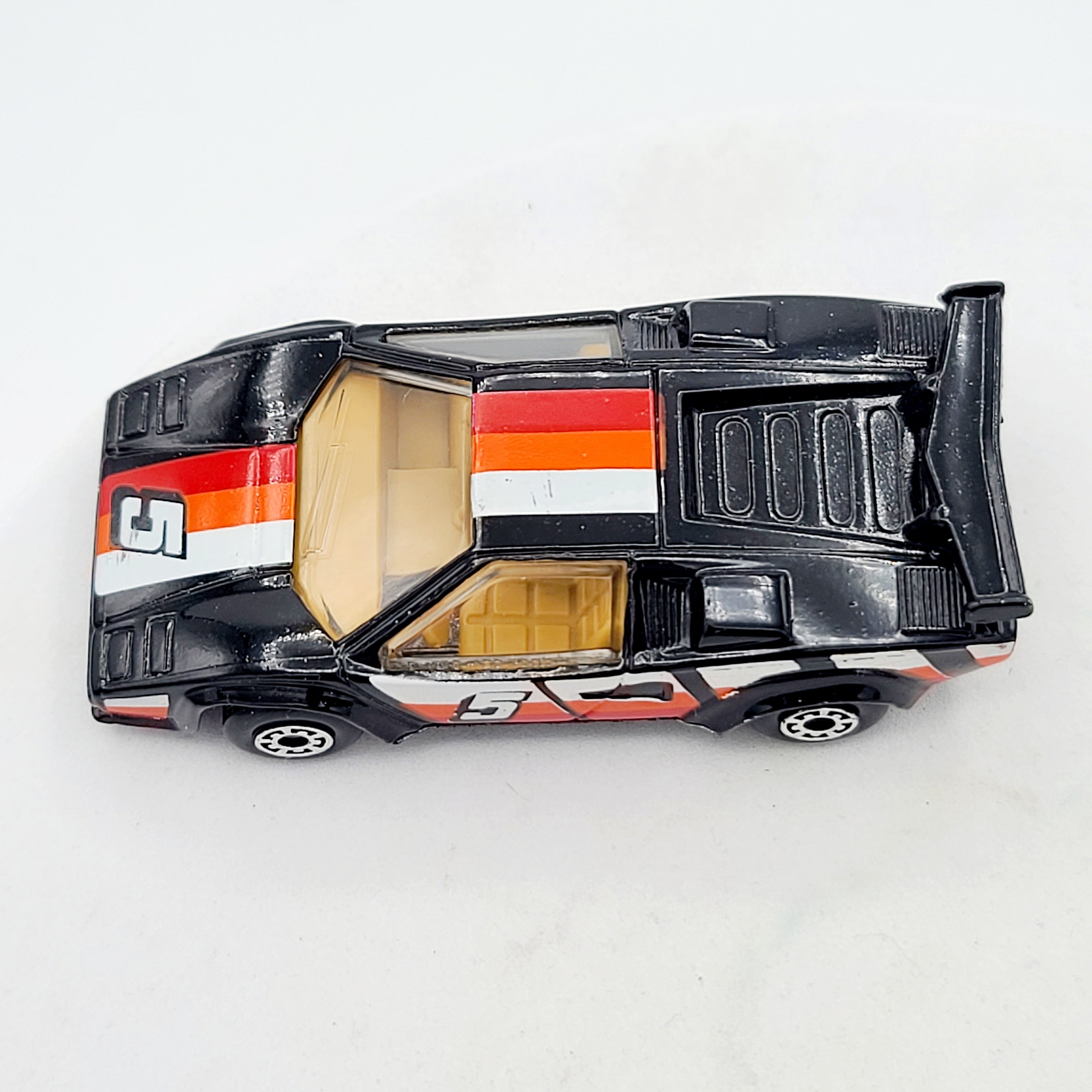 Matchbox Lamborghini Countach LP500S (1986-1987 MBX Basic 1-75)