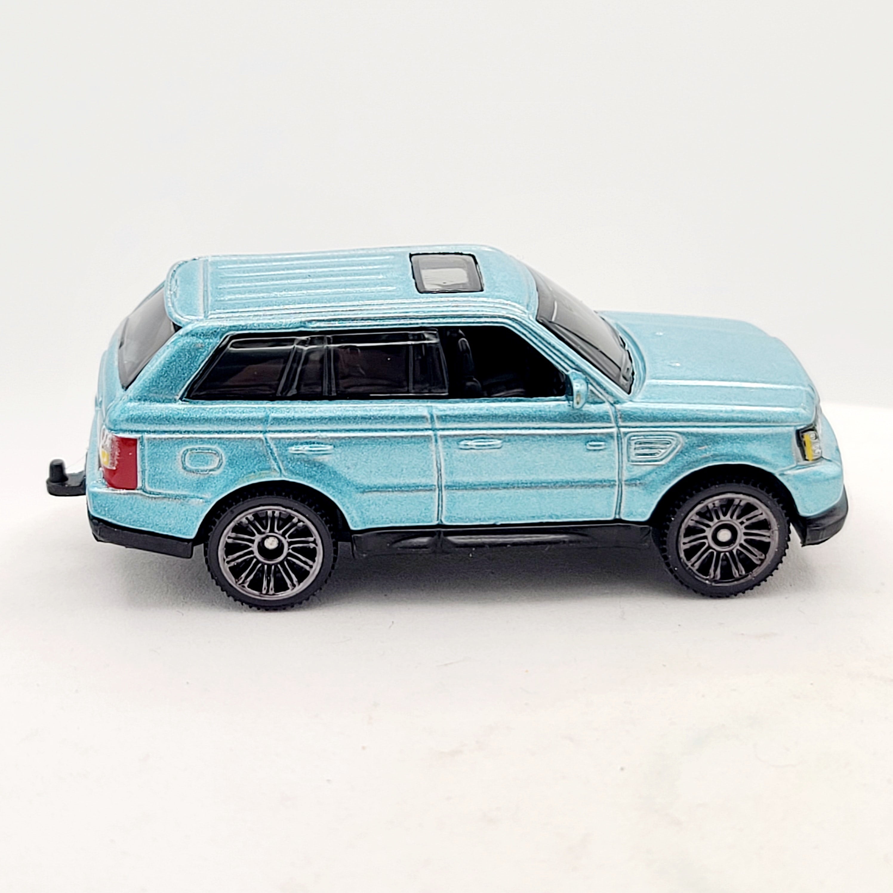 Matchbox '05 Range Rover Sport (2010 MBX Basic - VIP)