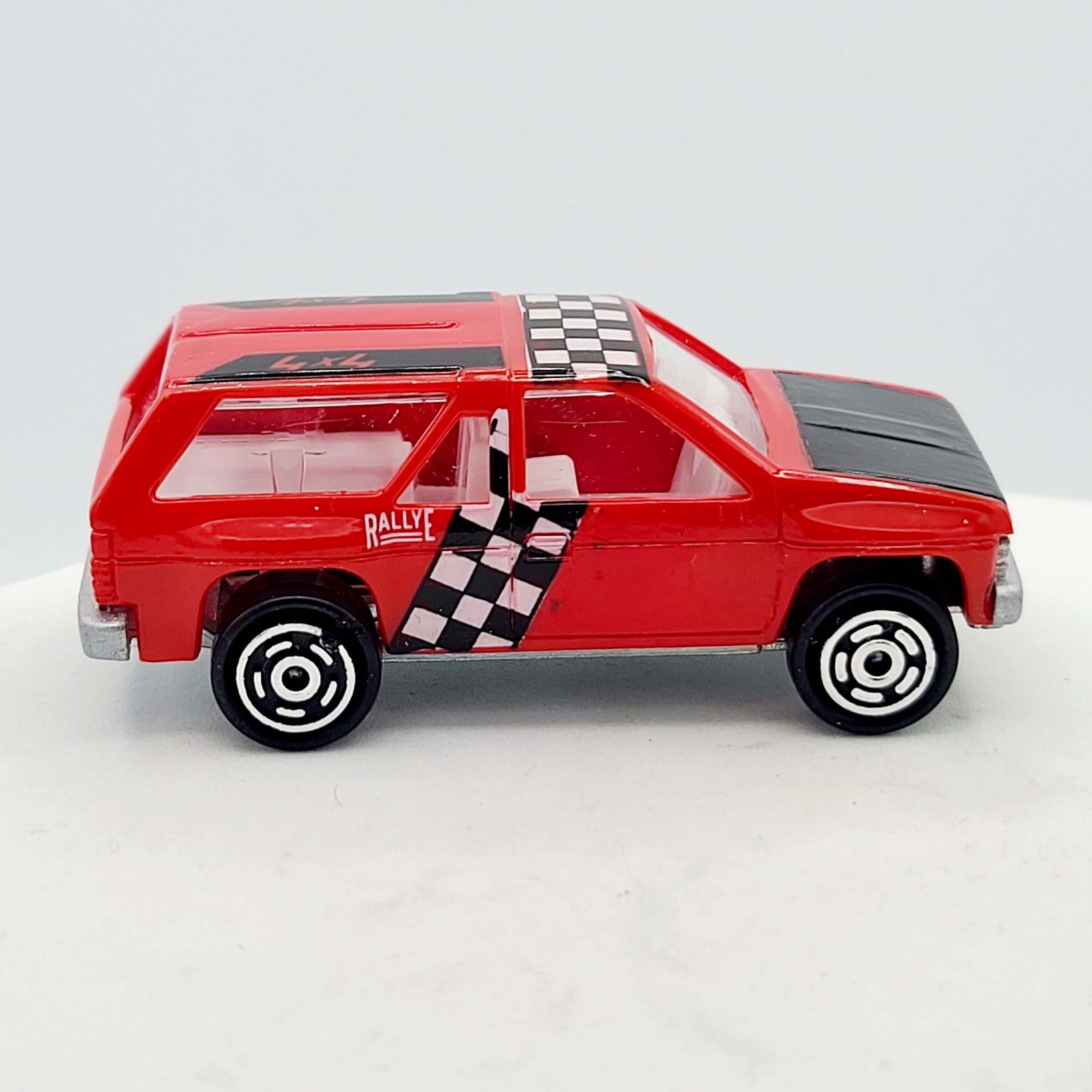Majorette Nissan Pathfinder "Rallye" #107 Novacar (1994 100 Series)