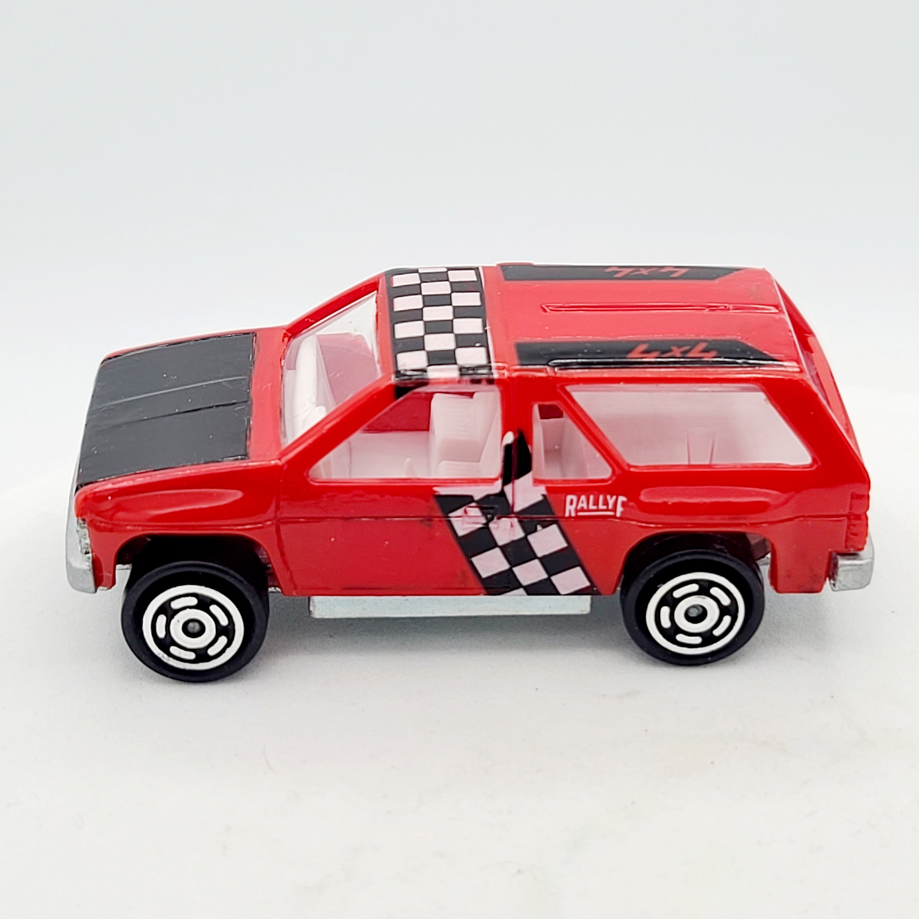 Majorette Nissan Pathfinder 
