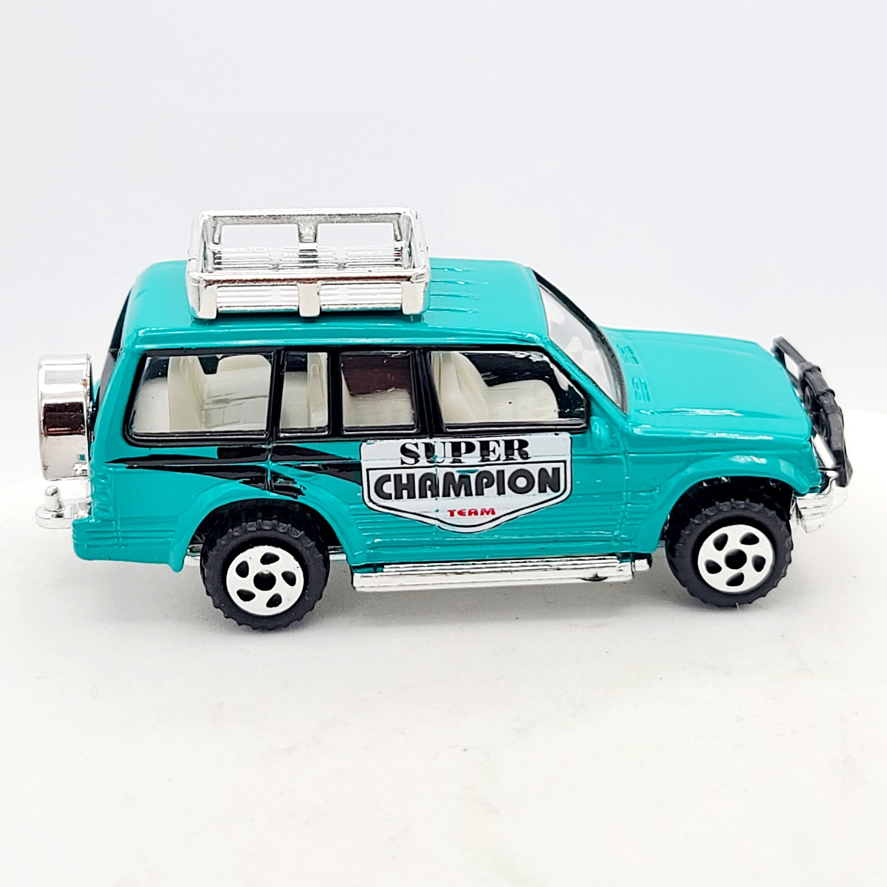 Unbranded/Realtoy - Mitsubishi Pajero SUV "Super Champion" - Approx. 1:64 (1980s Speed Wheels)