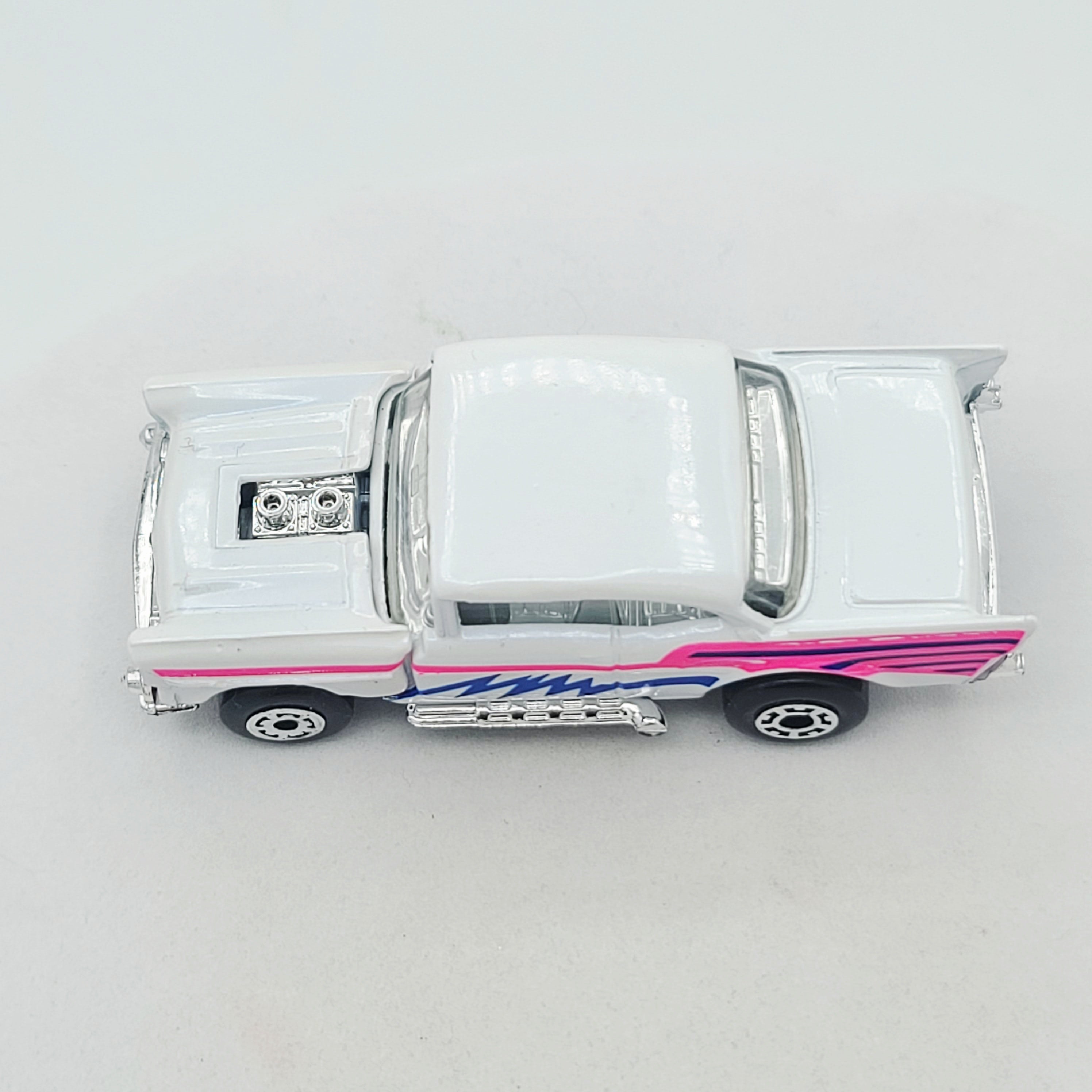 Matchbox '57 Chevy Bel Air w/ Original Box (1996 MBX Basics 1-75)