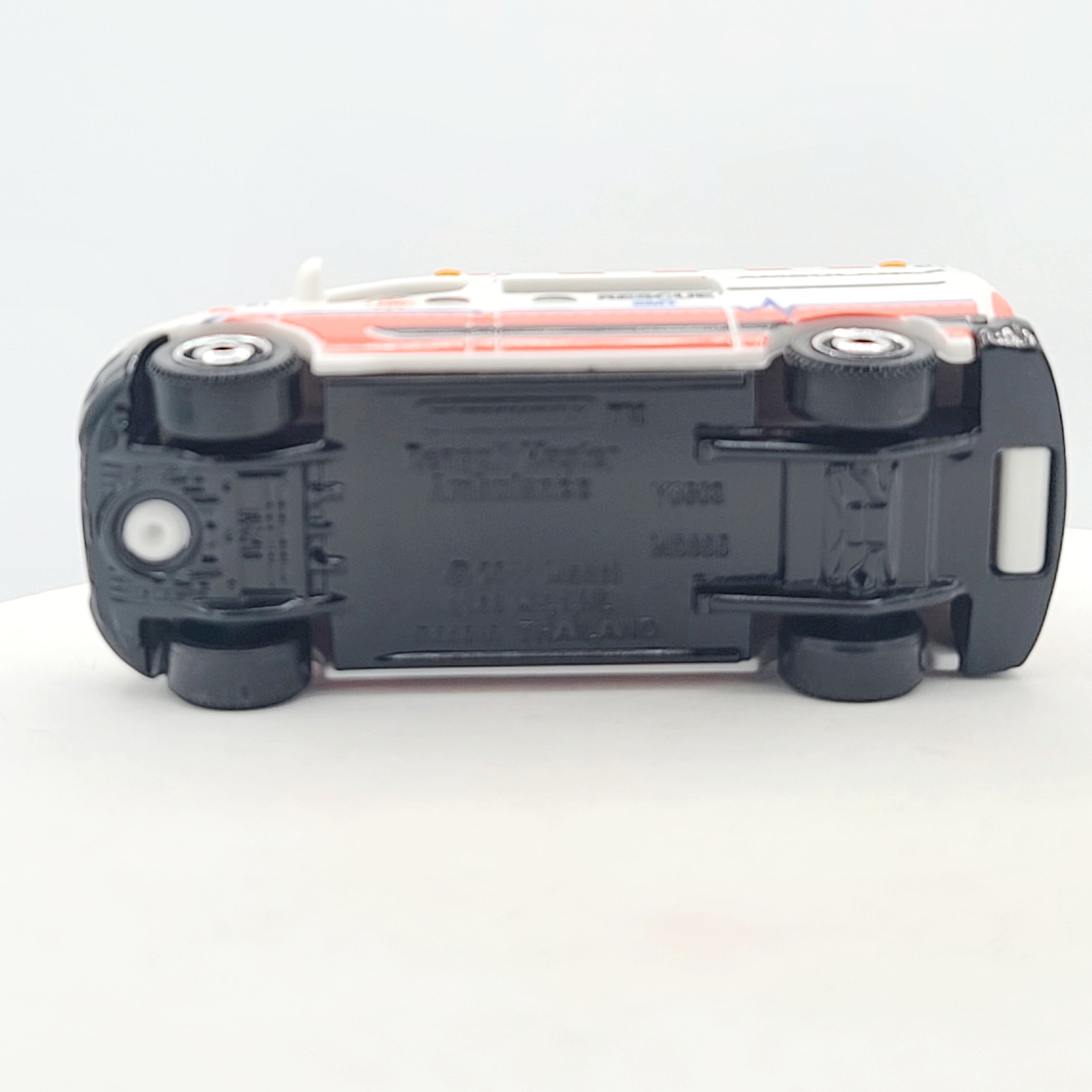 Matchbox Renault Master Ambulance (2025 MBX 5 Pack Exclusive - Rescue V)