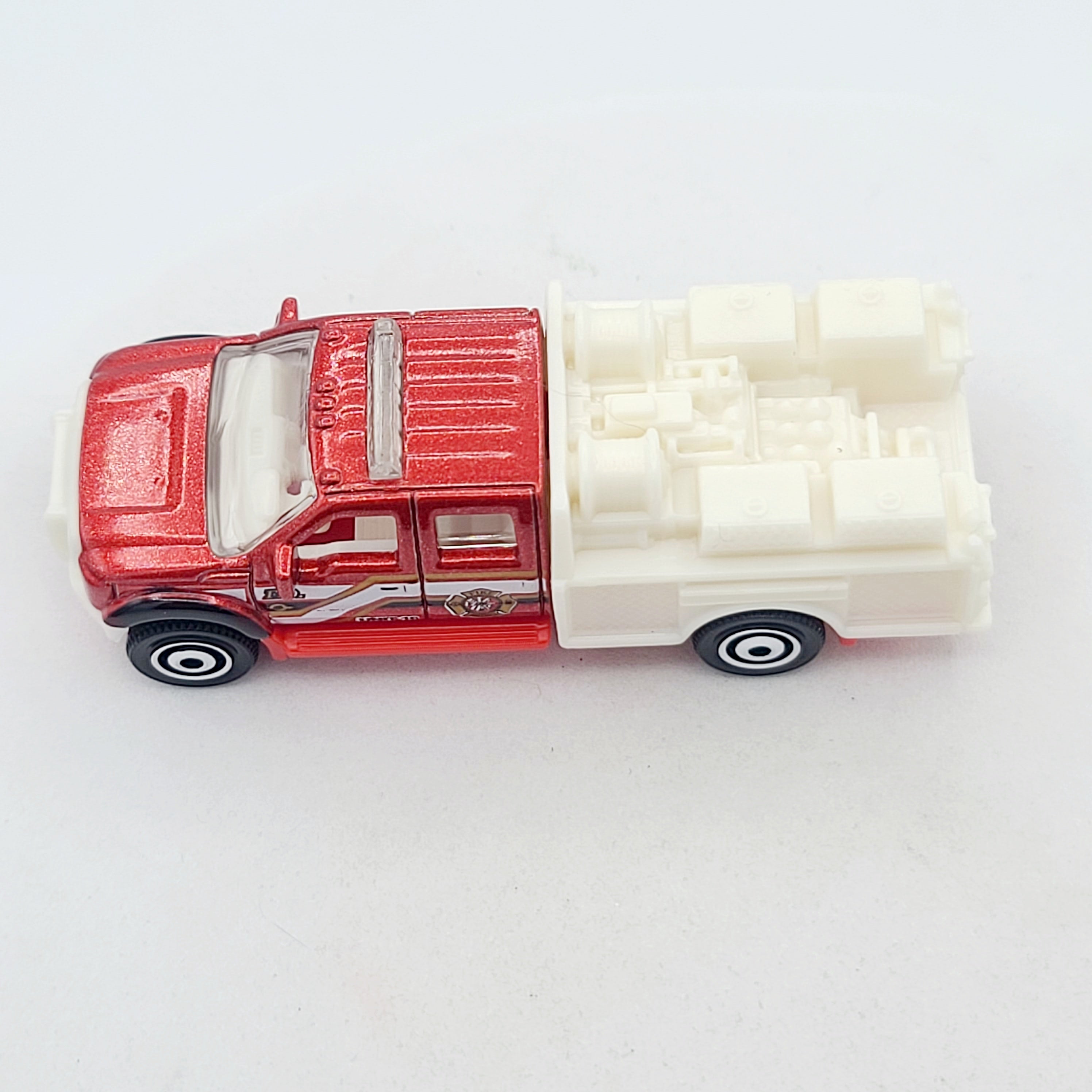Matchbox Ford F-550 Super Duty Fire Truck (2016 MBX Basic - Heroic Rescue)