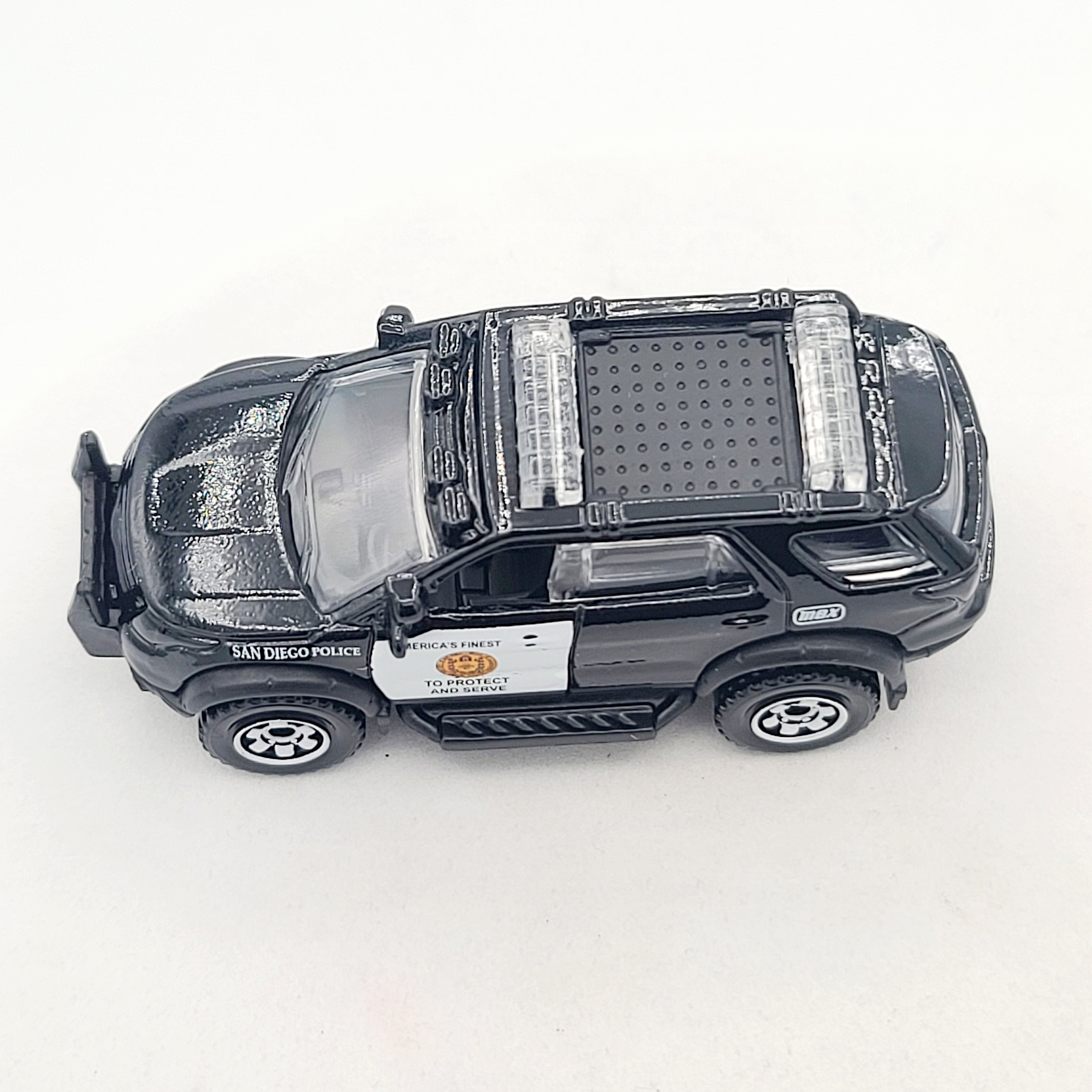 Matchbox '12 Ford Explorer "San Diego Police" (2019 MBX Basic - Heroic Rescue)