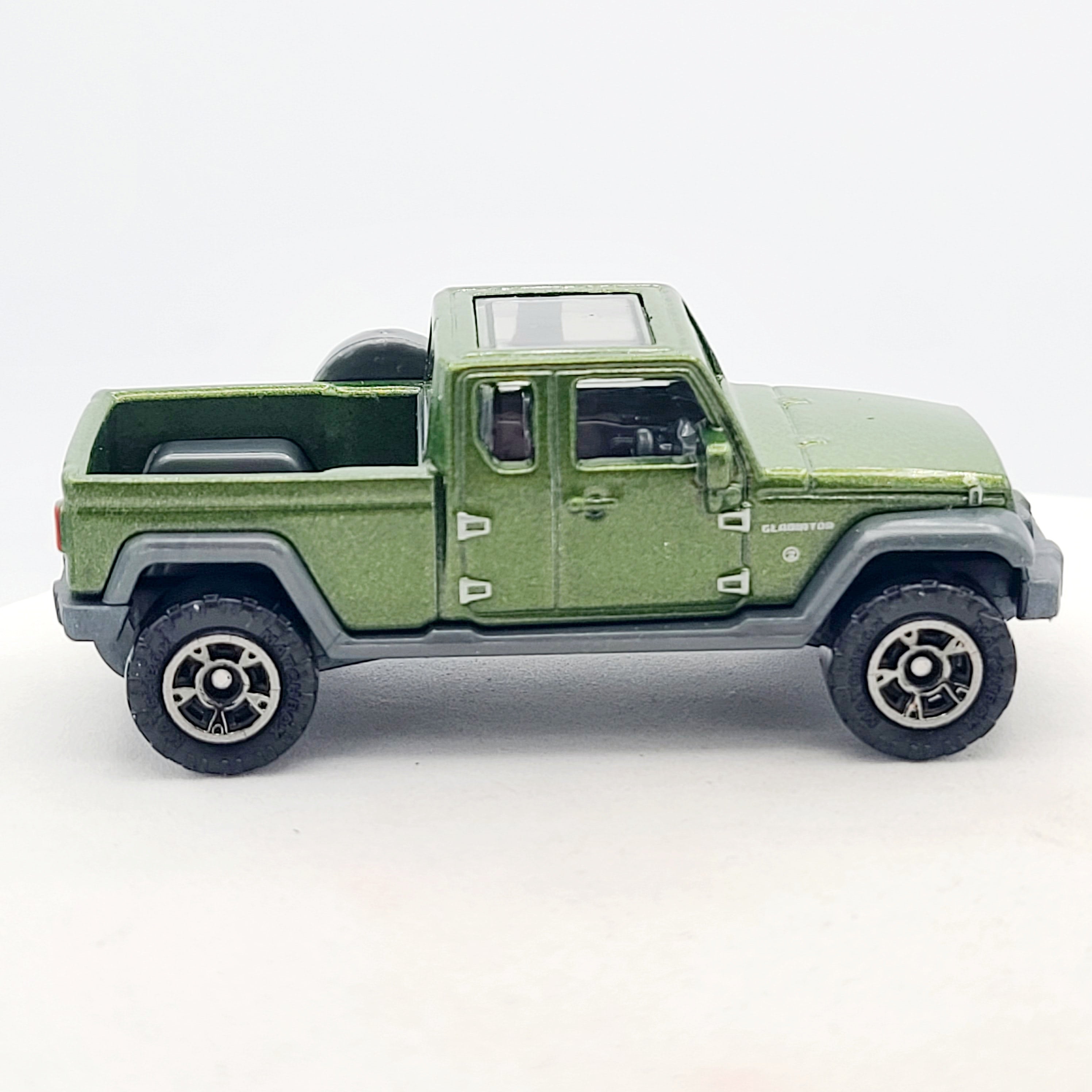 Matchbox '17 Jeep Gladiator Pickup (2017 MBX Basic - Explorers)