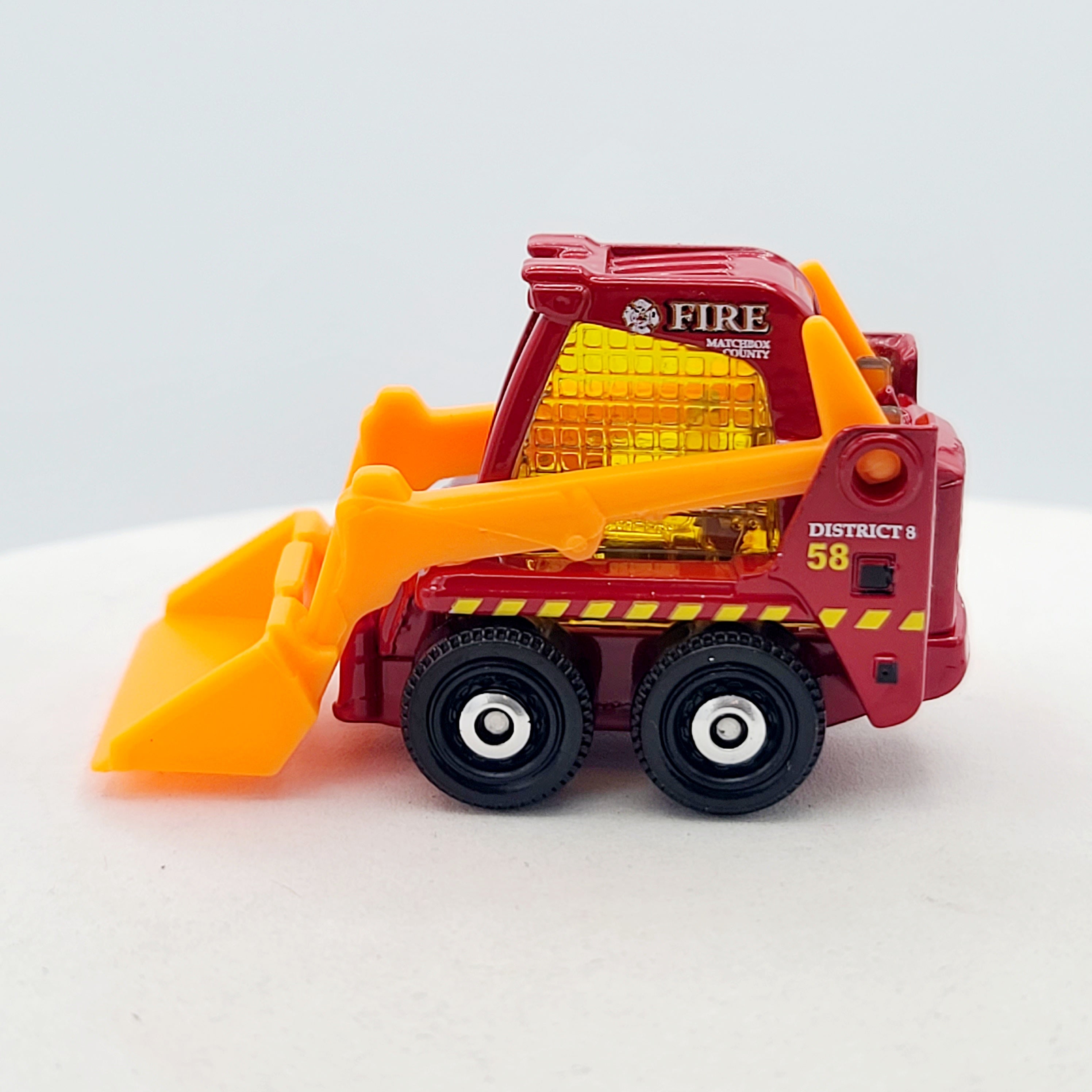 Matchbox MBX Skidster "Fire Dept" / Skidsteer / Bobcat (2020 MBX Basic)