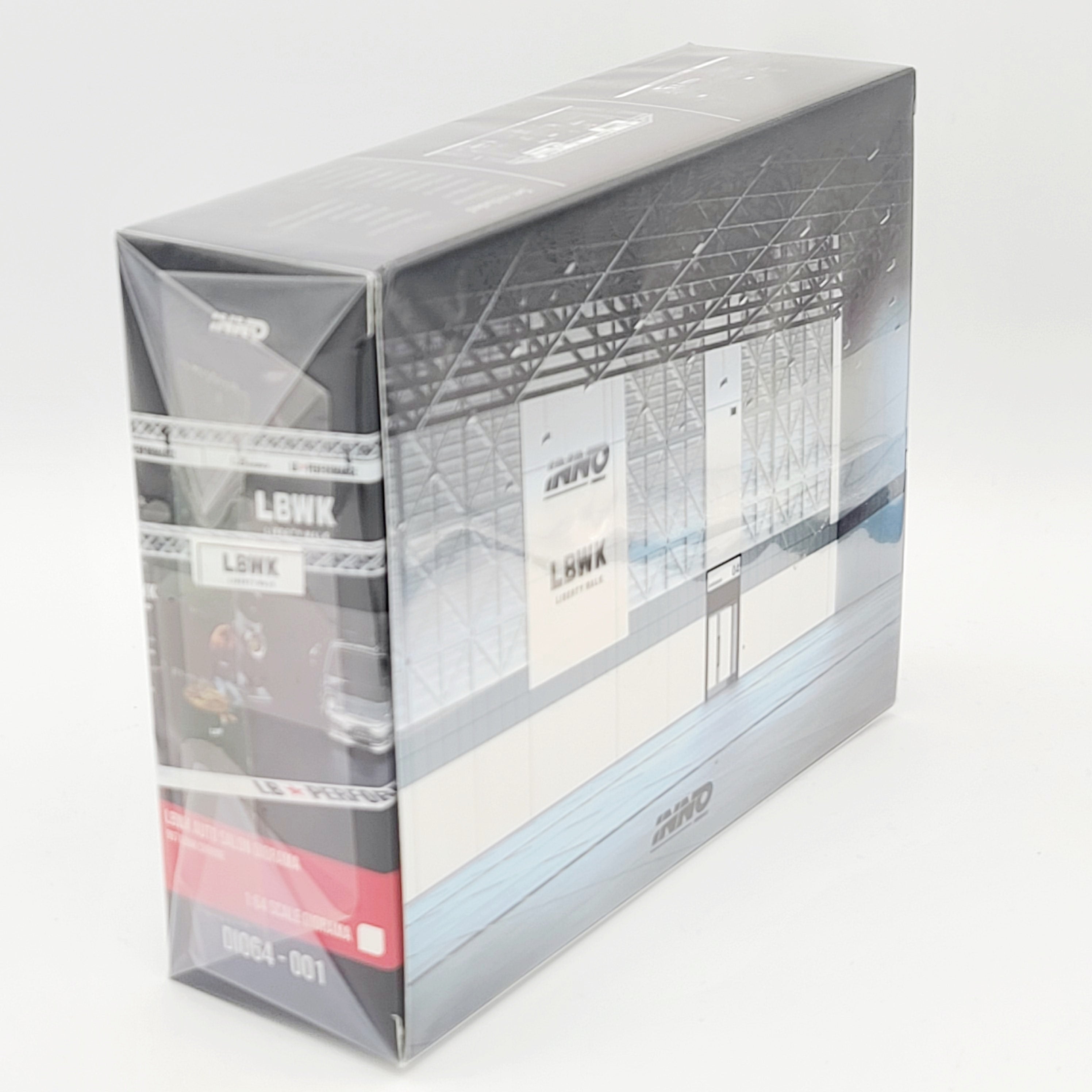 INNO64 - LBWK Auto Salon Diorama w/ Chrome Porsche 997 & figures - 1:64, Liberty Walk (Dio64)