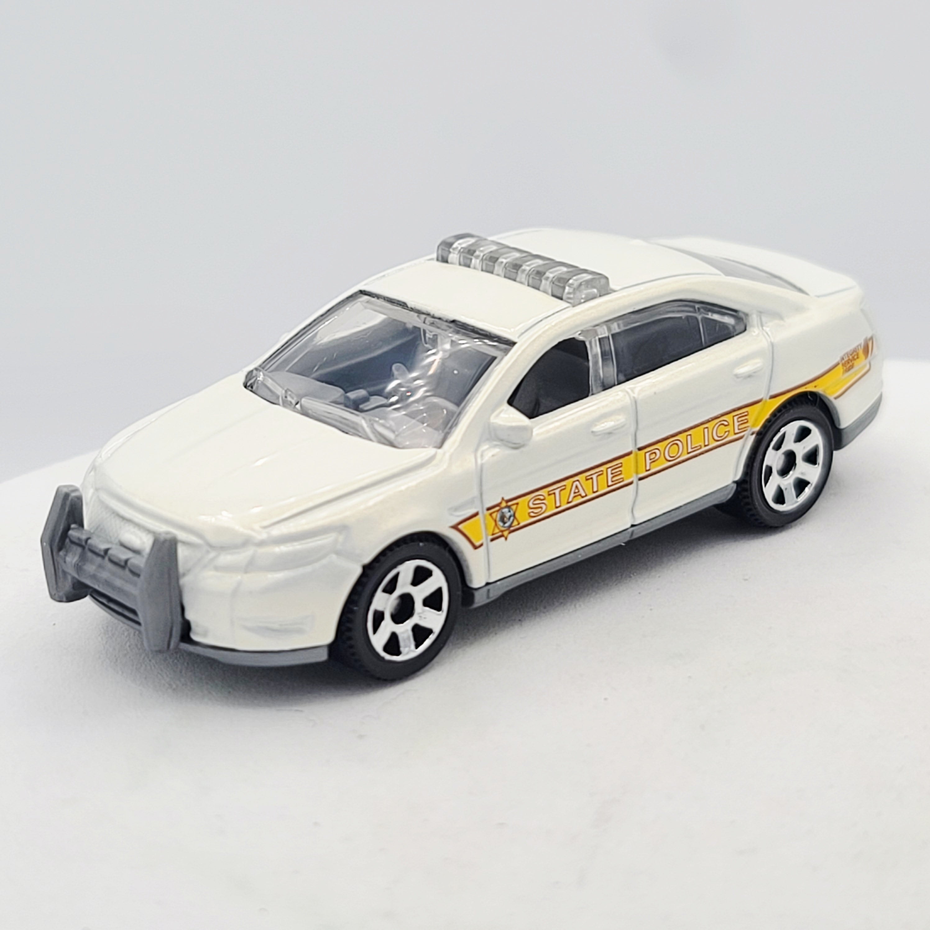 Matchbox Ford Police Interceptor Sedan "Illinois State Police" (2017 MBX Open Road-Sters 5 Pack - Multipack Exclusive)