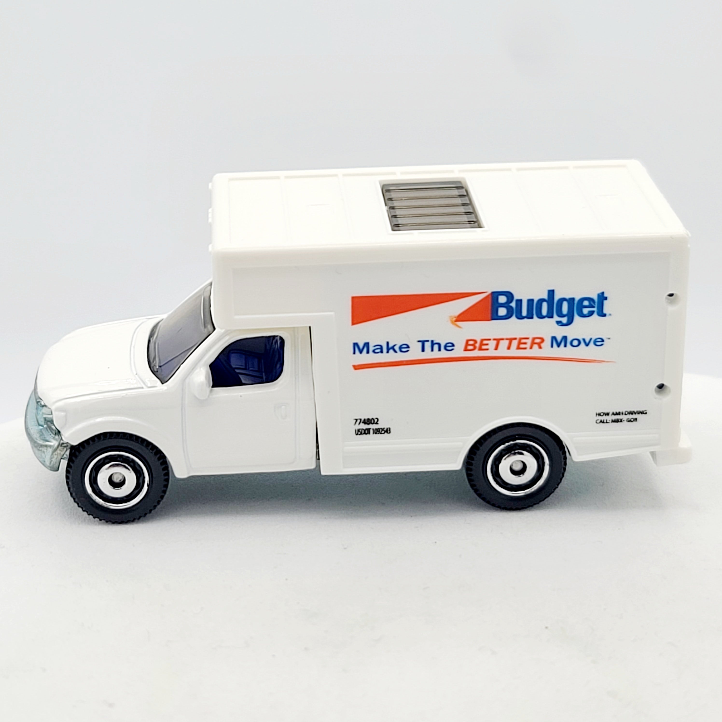 Matchbox MBX Moving Truck "Budget" (2009 MBX Basic - City Action)