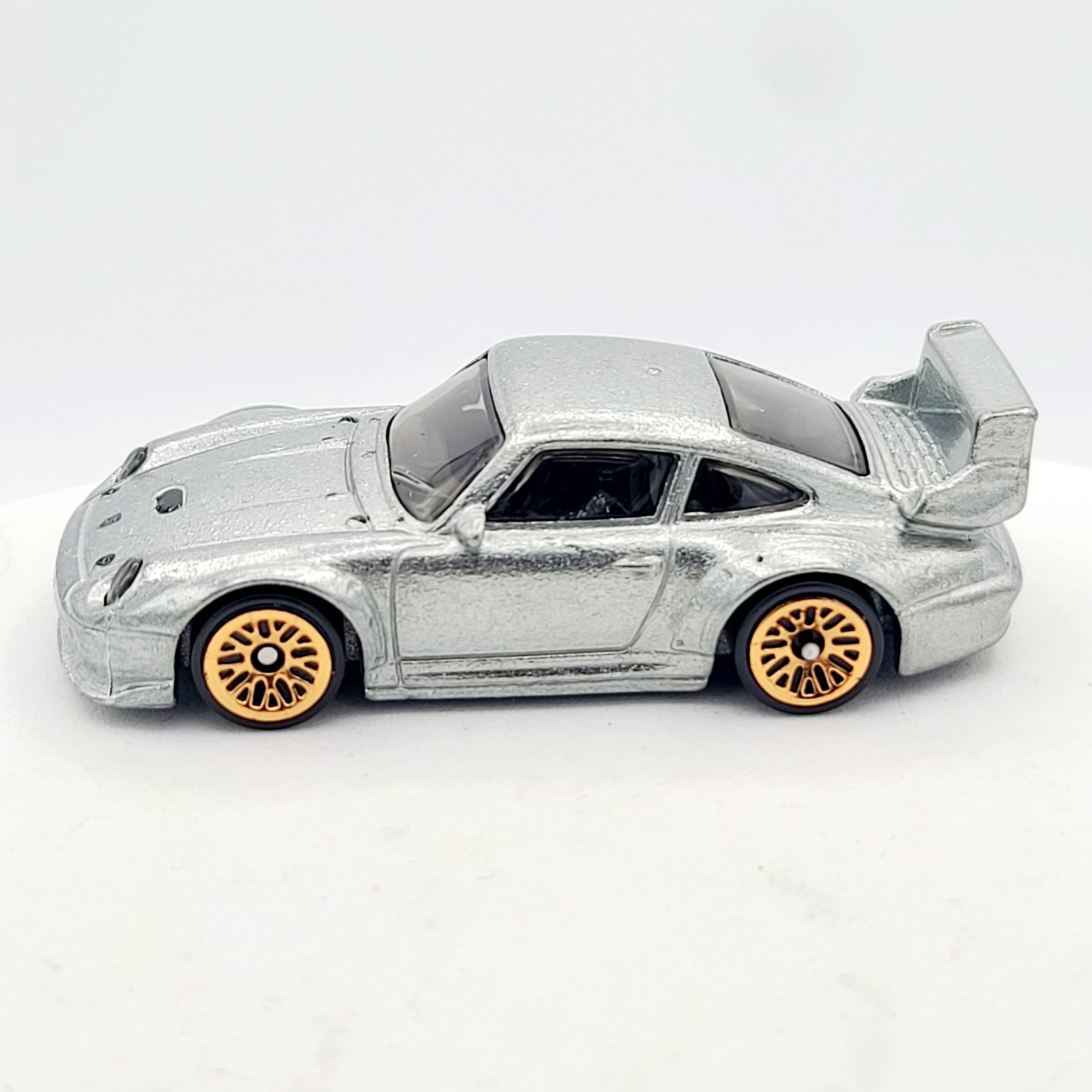 Hot Wheels - ZAMAC - Porsche 993 GT2 (2017 HW Basic - Factory Fresh)