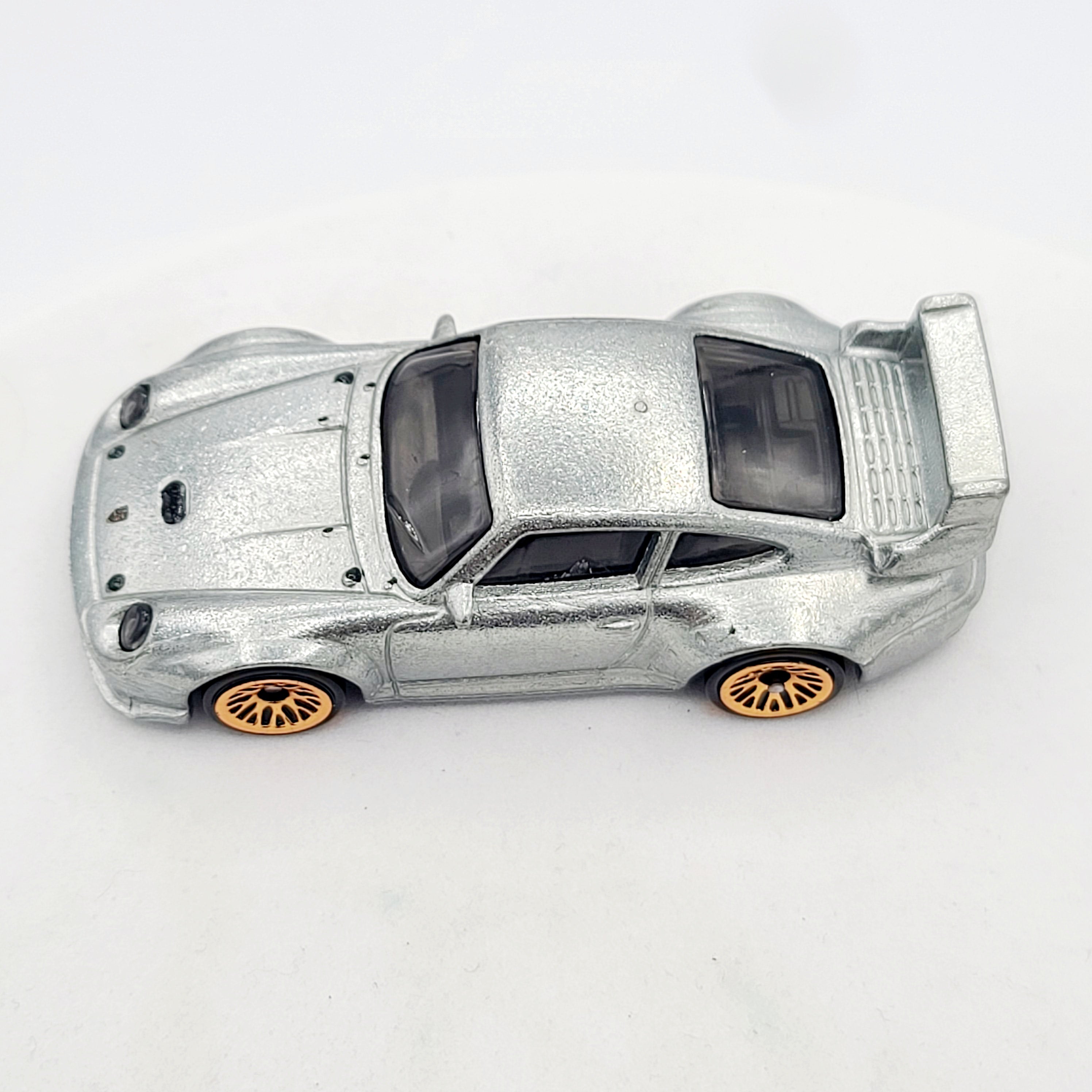 Hot Wheels - ZAMAC - Porsche 993 GT2 (2017 HW Basic - Factory Fresh)