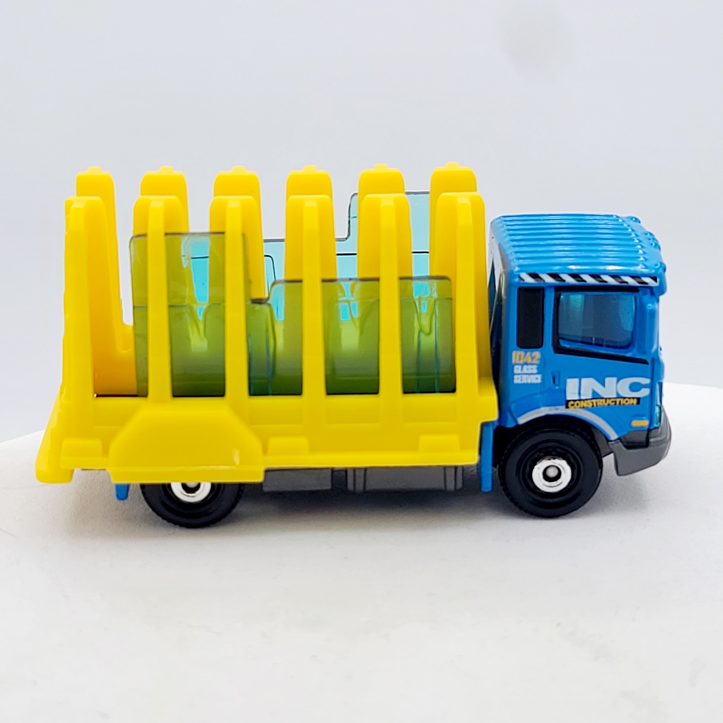 Matchbox MBX Glass King Truck 