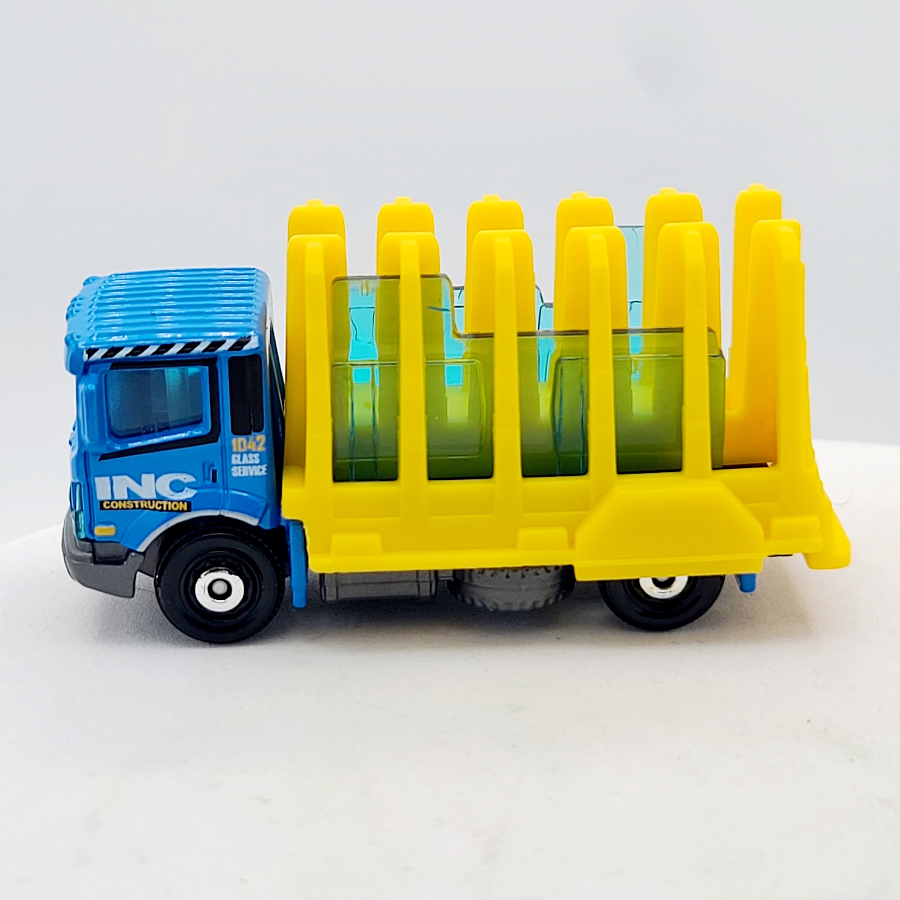 Matchbox MBX Glass King Truck 