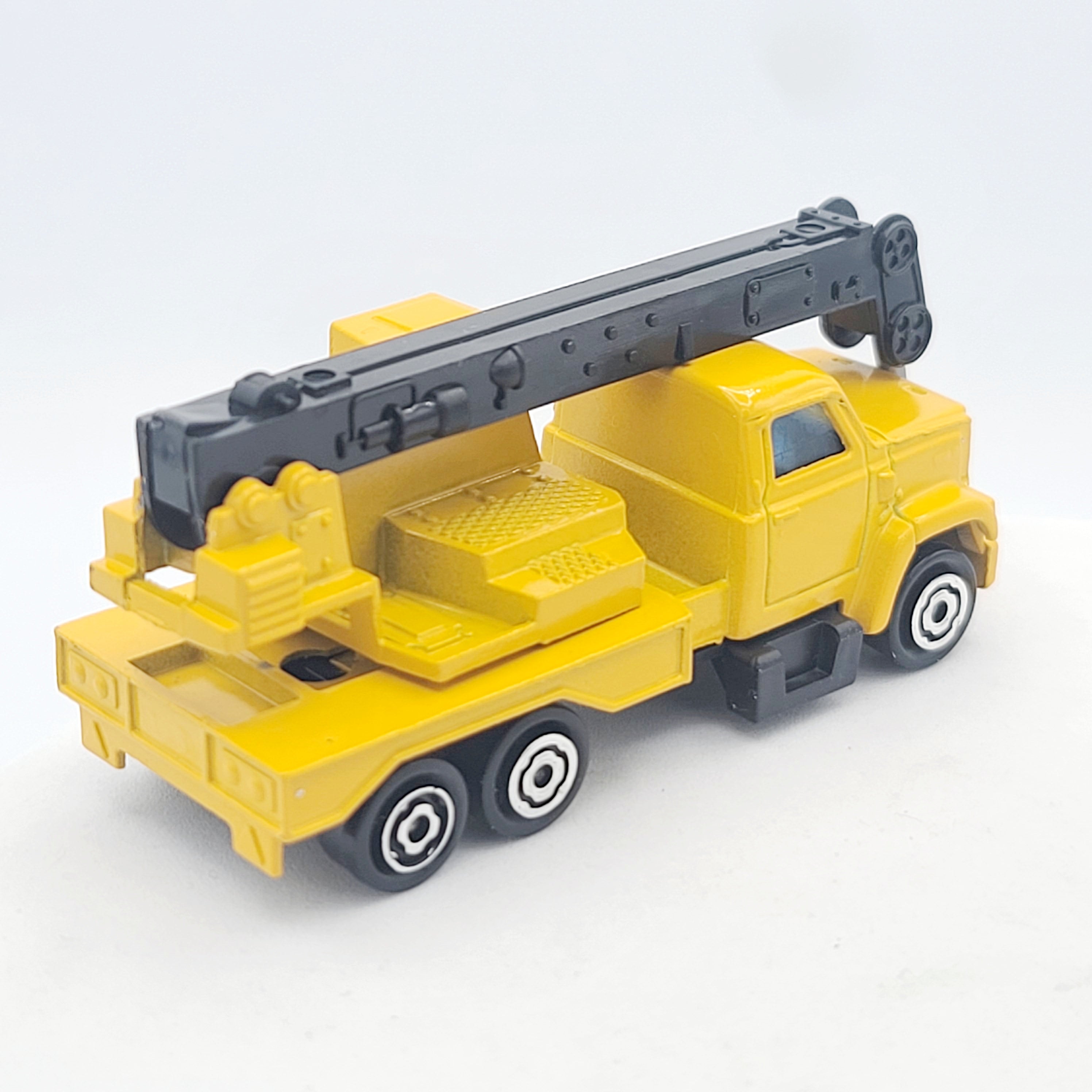 Majorette GMC Brigadier Crane Truck (2001 - 2004 EXtractor Series)