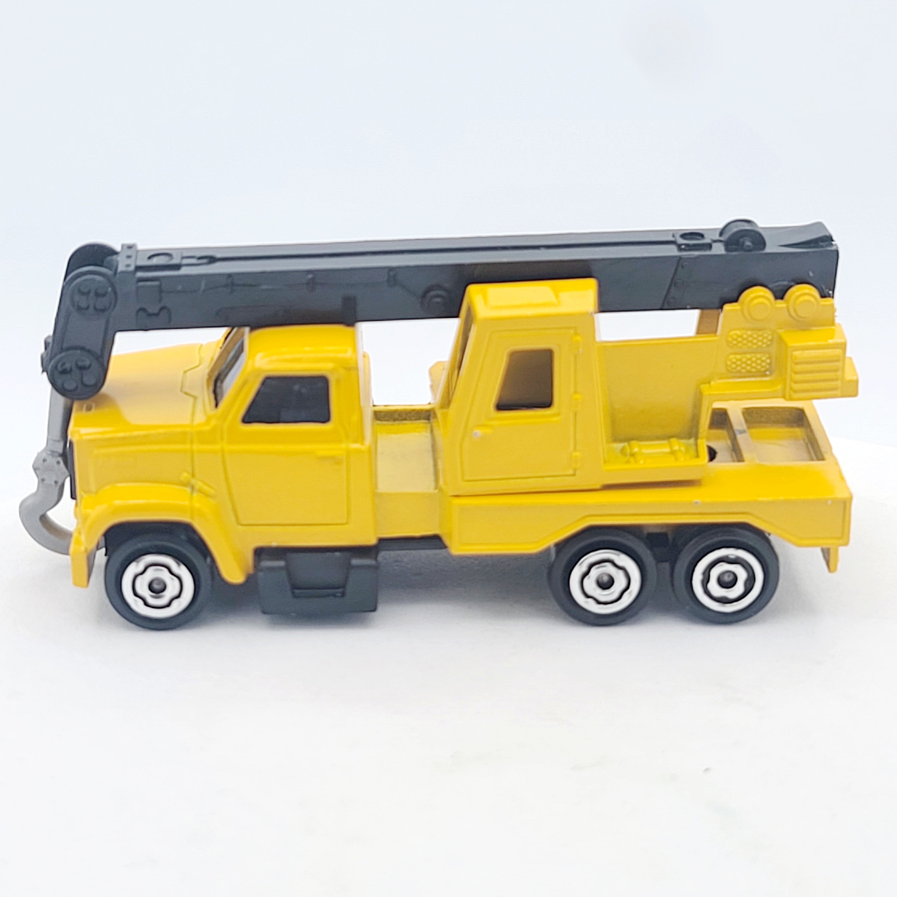 Majorette GMC Brigadier Crane Truck (2001 - 2004 EXtractor Series)