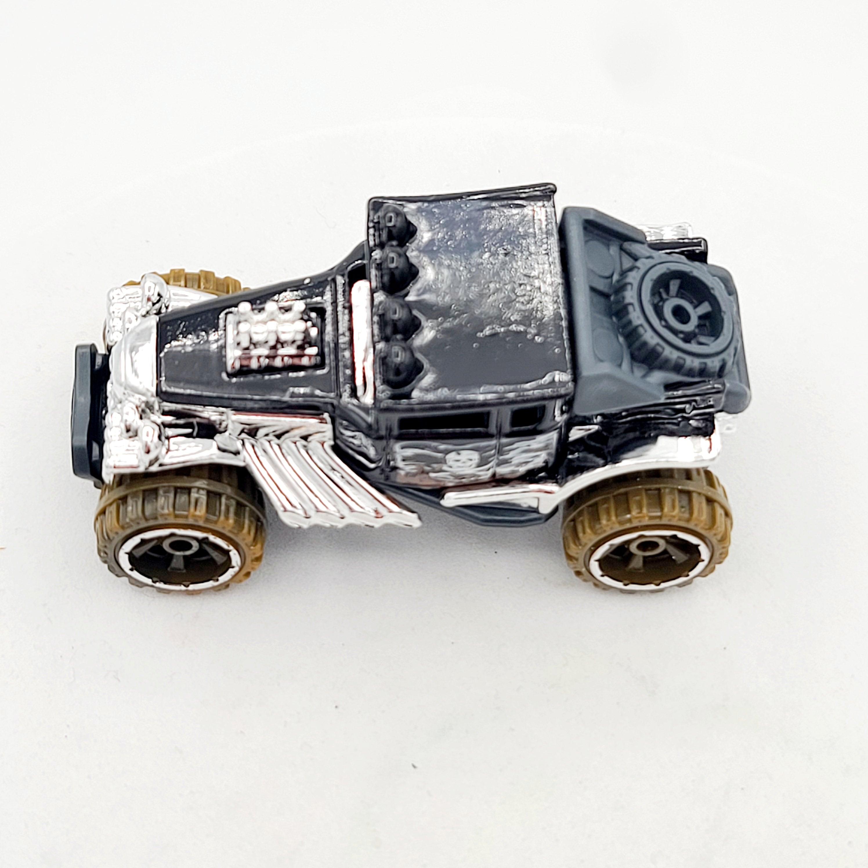 Hot Wheels Baja Bone Shaker, black (2013 HW Basic - HW Stunt)