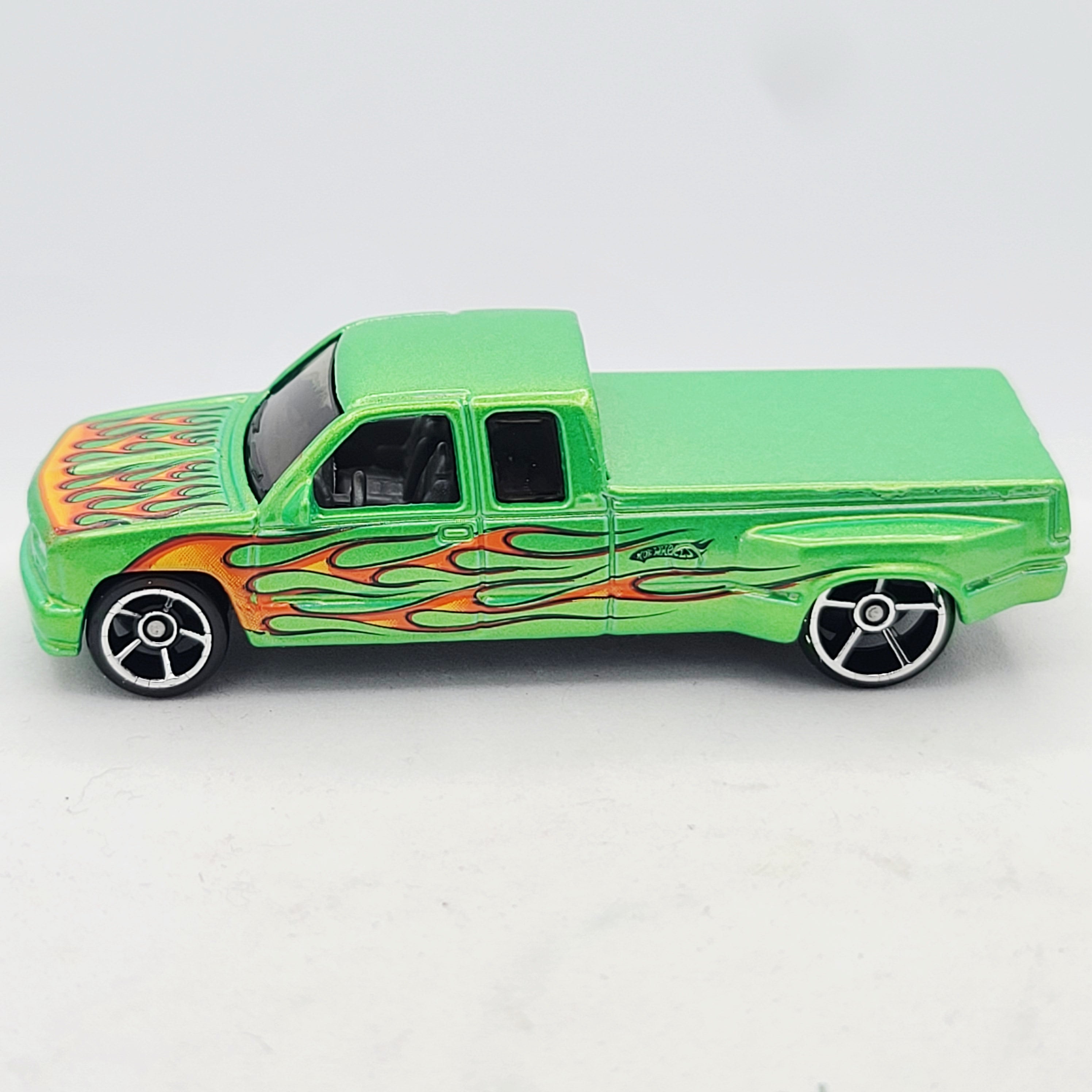 Hot Wheels Customized Chevrolet C3500 Pickup (2011 HW Basic - Heat Fleet)