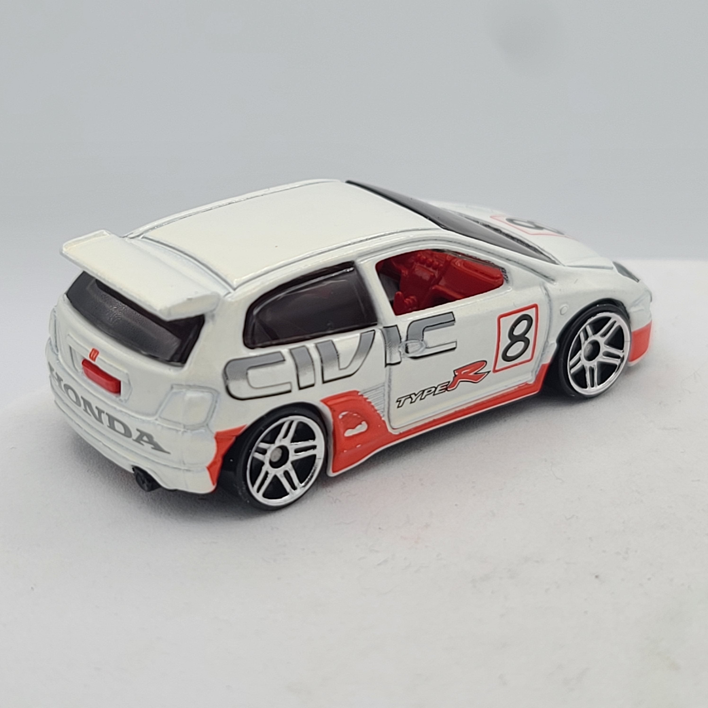 Hot Wheels Honda Civic Type R (2006 HW Basic)