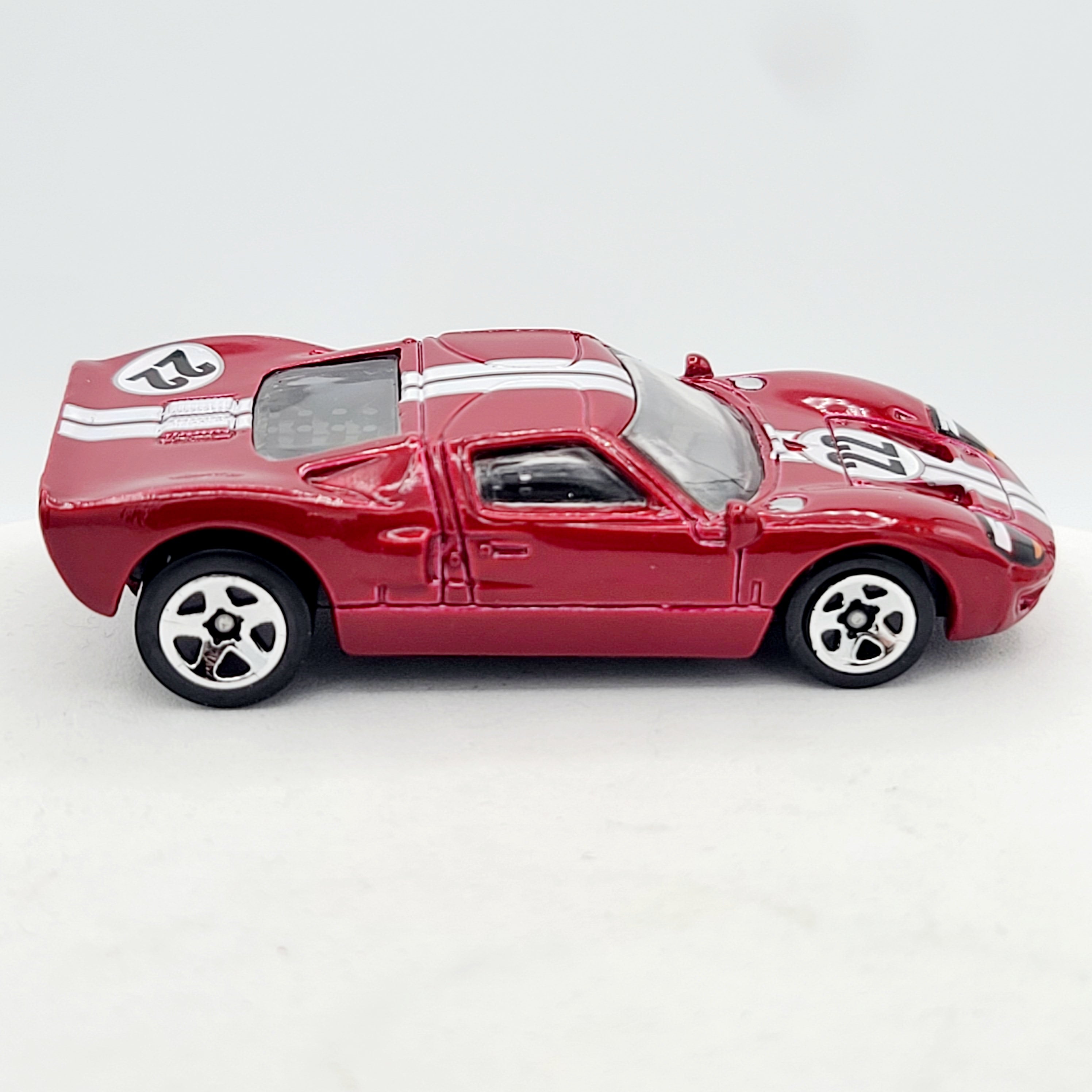 Hot Wheels Ford GT40, Red (2007 HW Basic - All Stars)