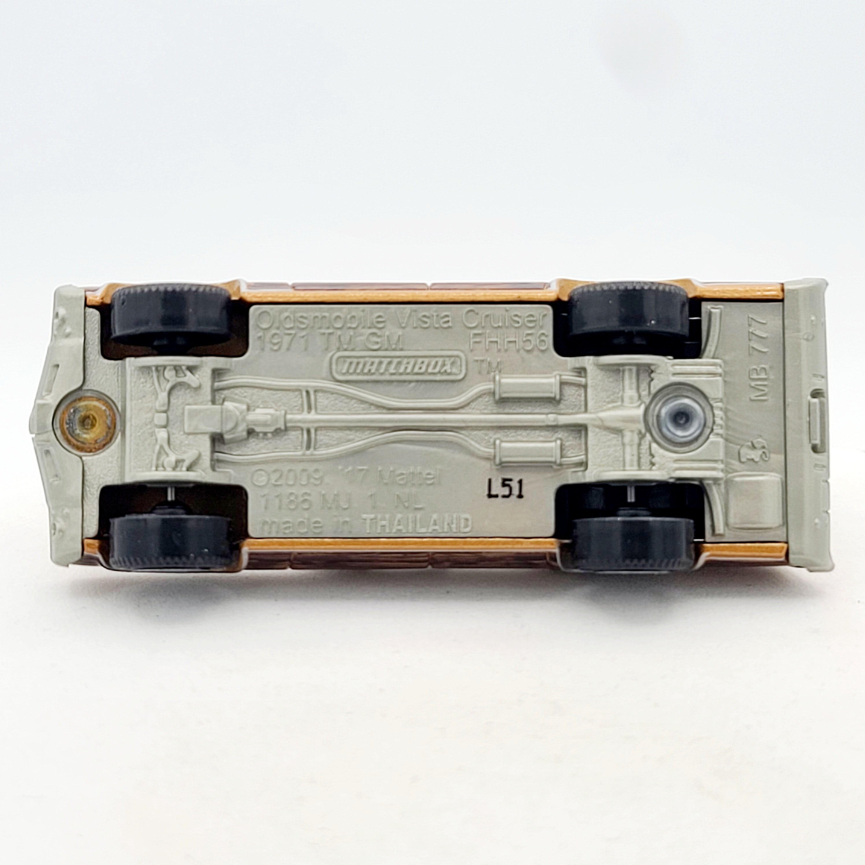 Matchbox '71 Oldsmobile Vista Cruiser (2019 MBX Basic - Road Trip)