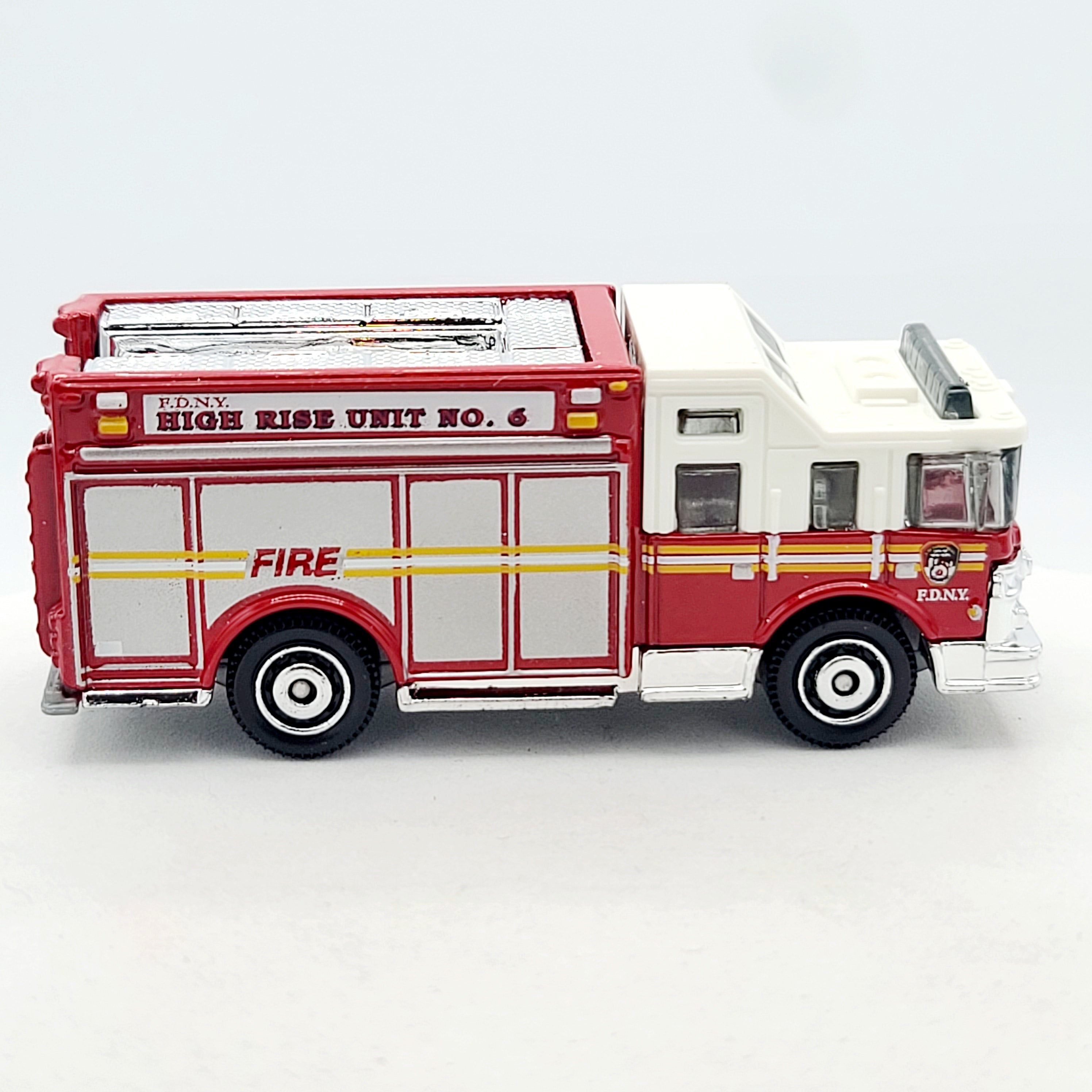 Matchbox MBX Hazard Squad Fire Truck "FDNY" "High Rise Rescue" (2015 MBX Basic - Heroic Rescue)