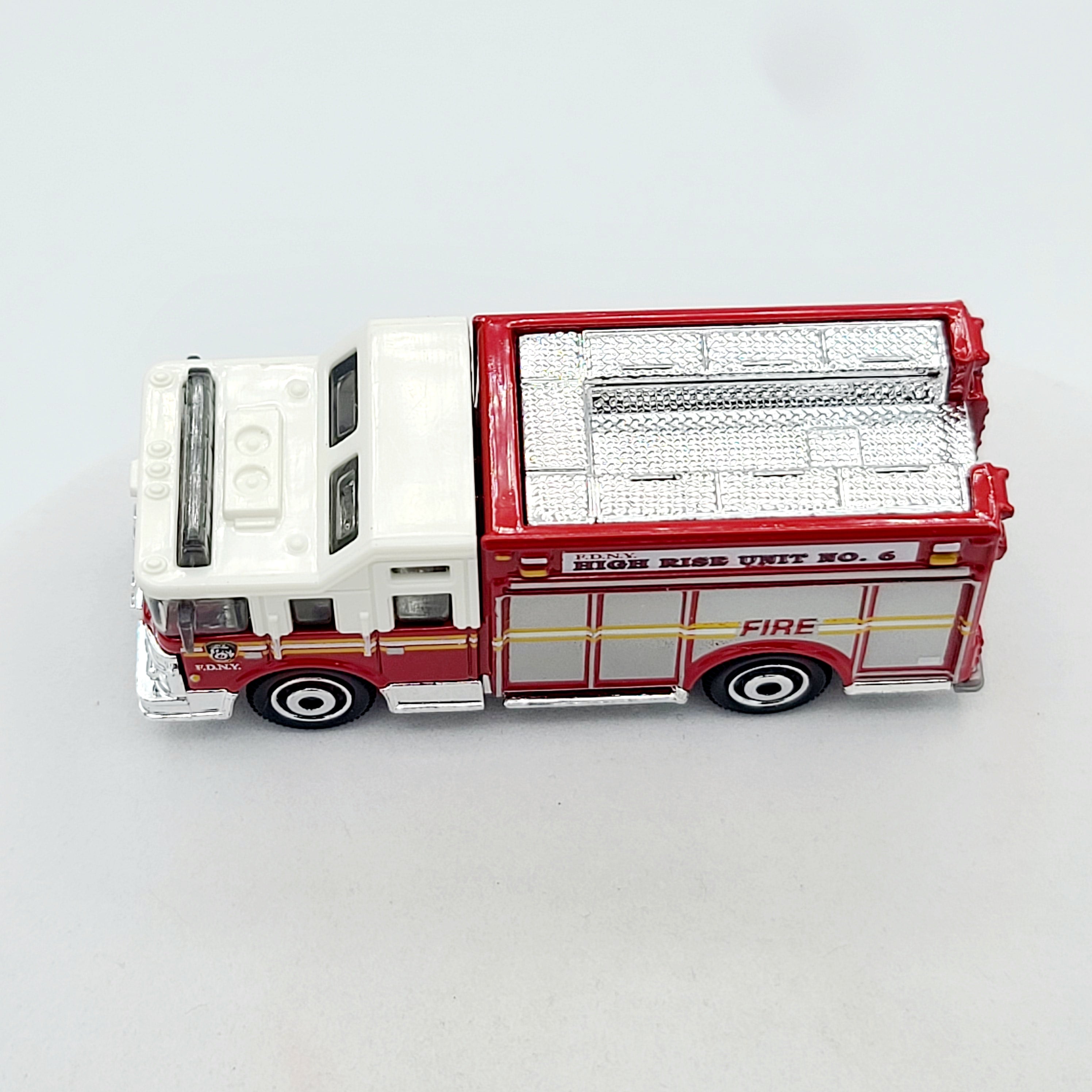 Matchbox MBX Hazard Squad Fire Truck "FDNY" "High Rise Rescue" (2015 MBX Basic - Heroic Rescue)