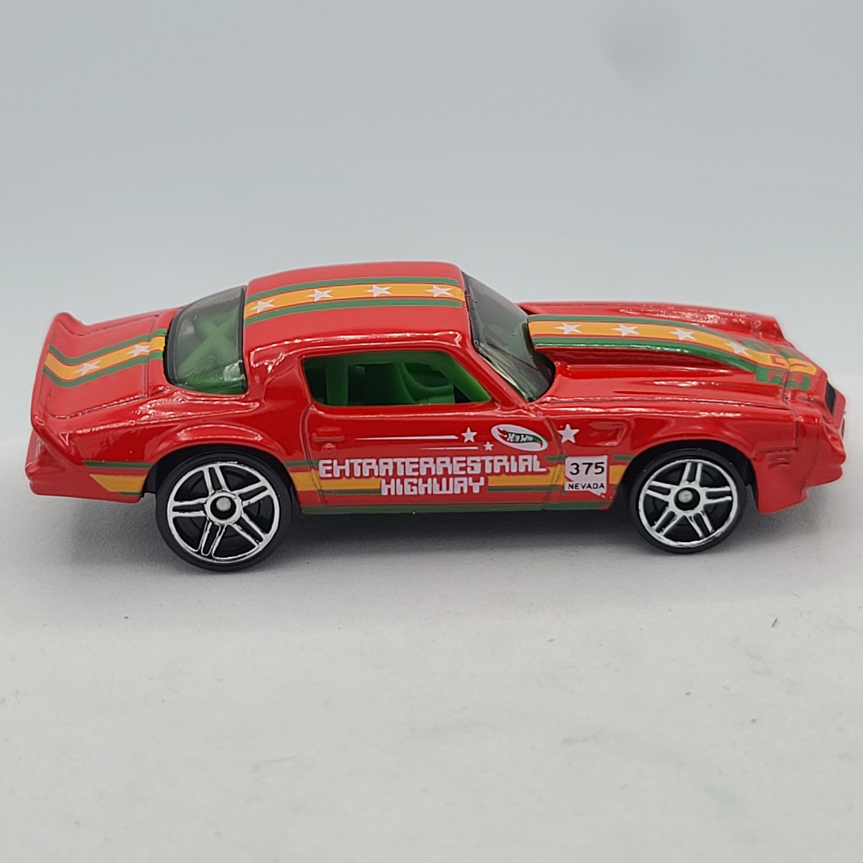 Hot Wheels '81 Chevrolet Camaro (2014 HW Road Trippin - Walmart Exclusive)