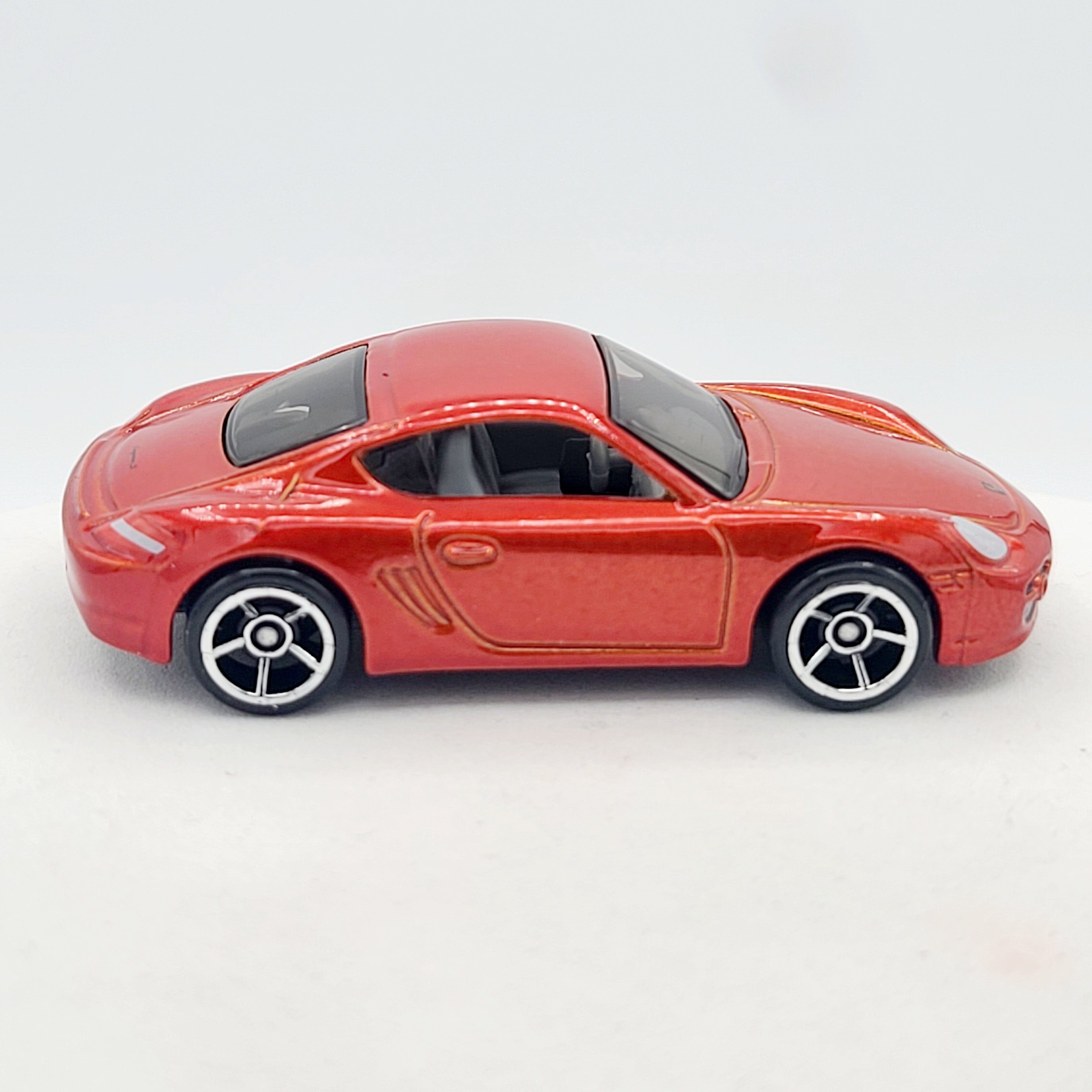 Hot Wheels Porsche Cayman S - Red (2007 HW Basic - New Models)