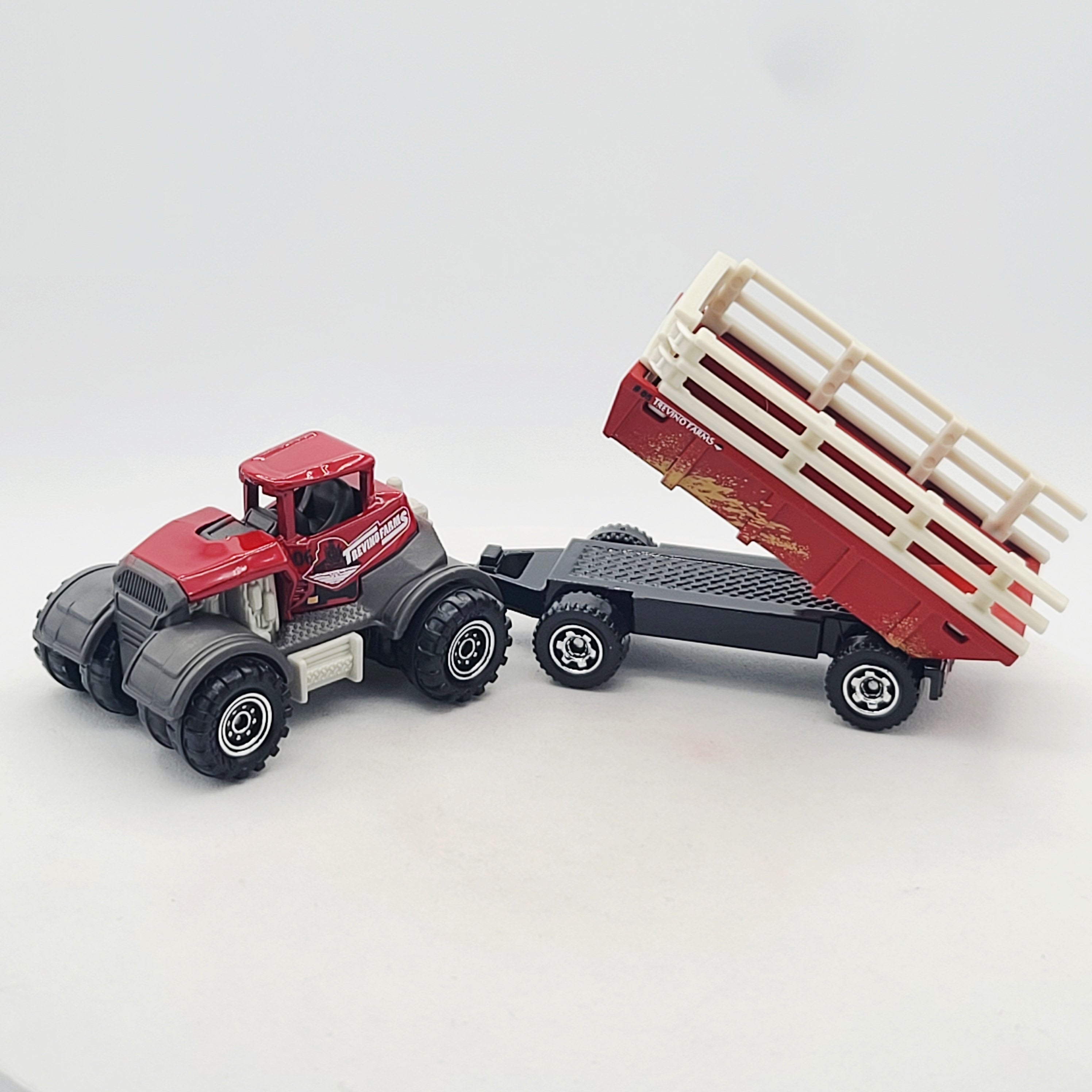 Matchbox MBX Dirtstroyer Tractor & Farm Trailer "Trevino Farms" (2017 MBX 5 Pack - Construction)