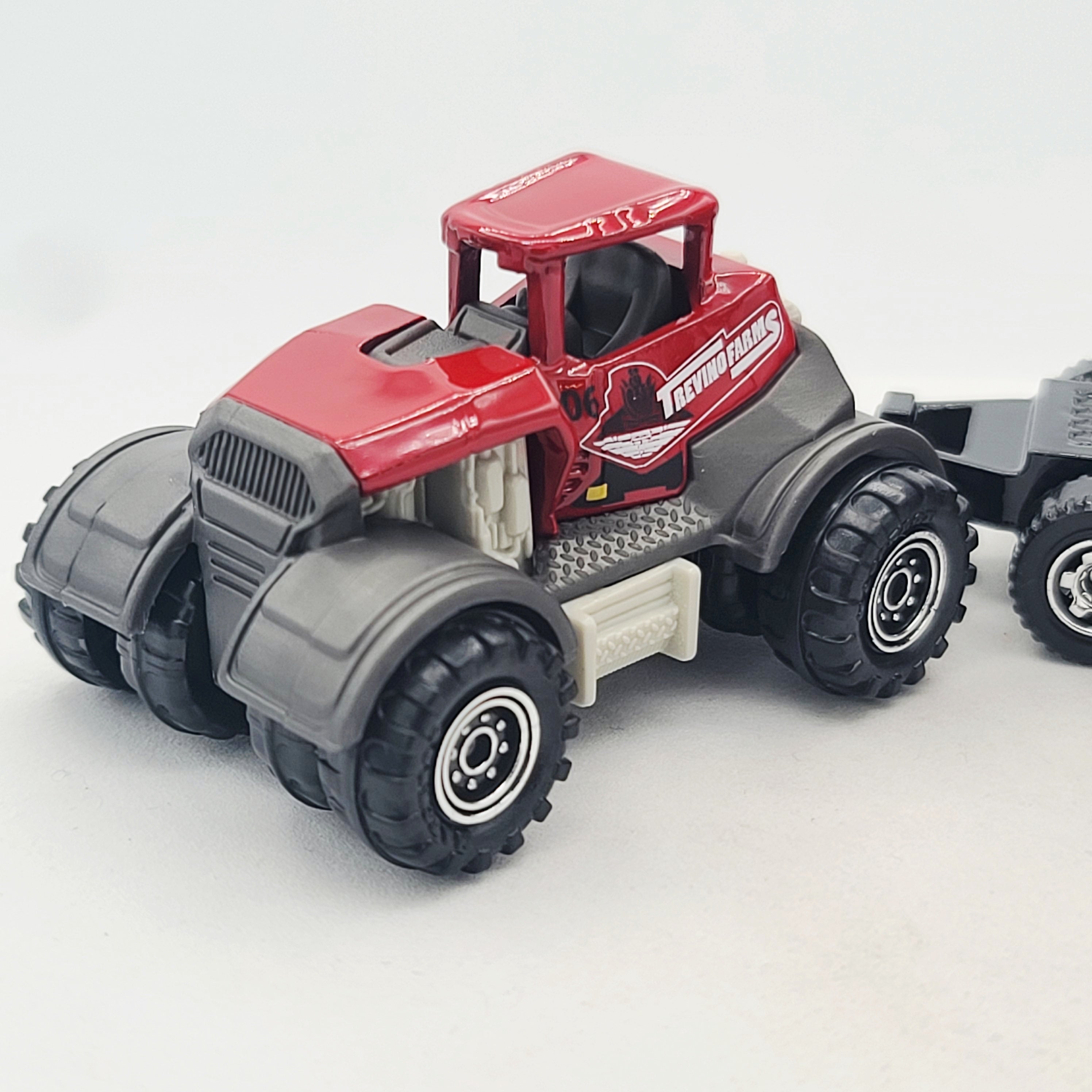 Matchbox MBX Dirtstroyer Tractor & Farm Trailer "Trevino Farms" (2017 MBX 5 Pack - Construction)