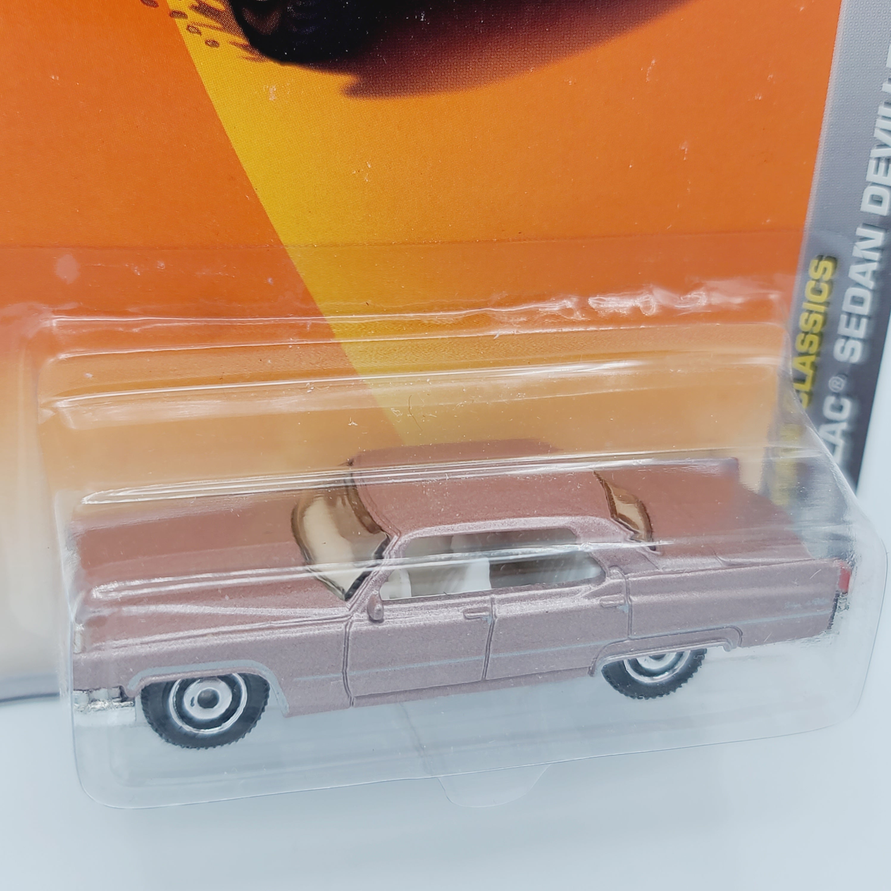 Matchbox '69 Cadillac Sedan Deville (2010 MBX Basic - Heritage Classics)