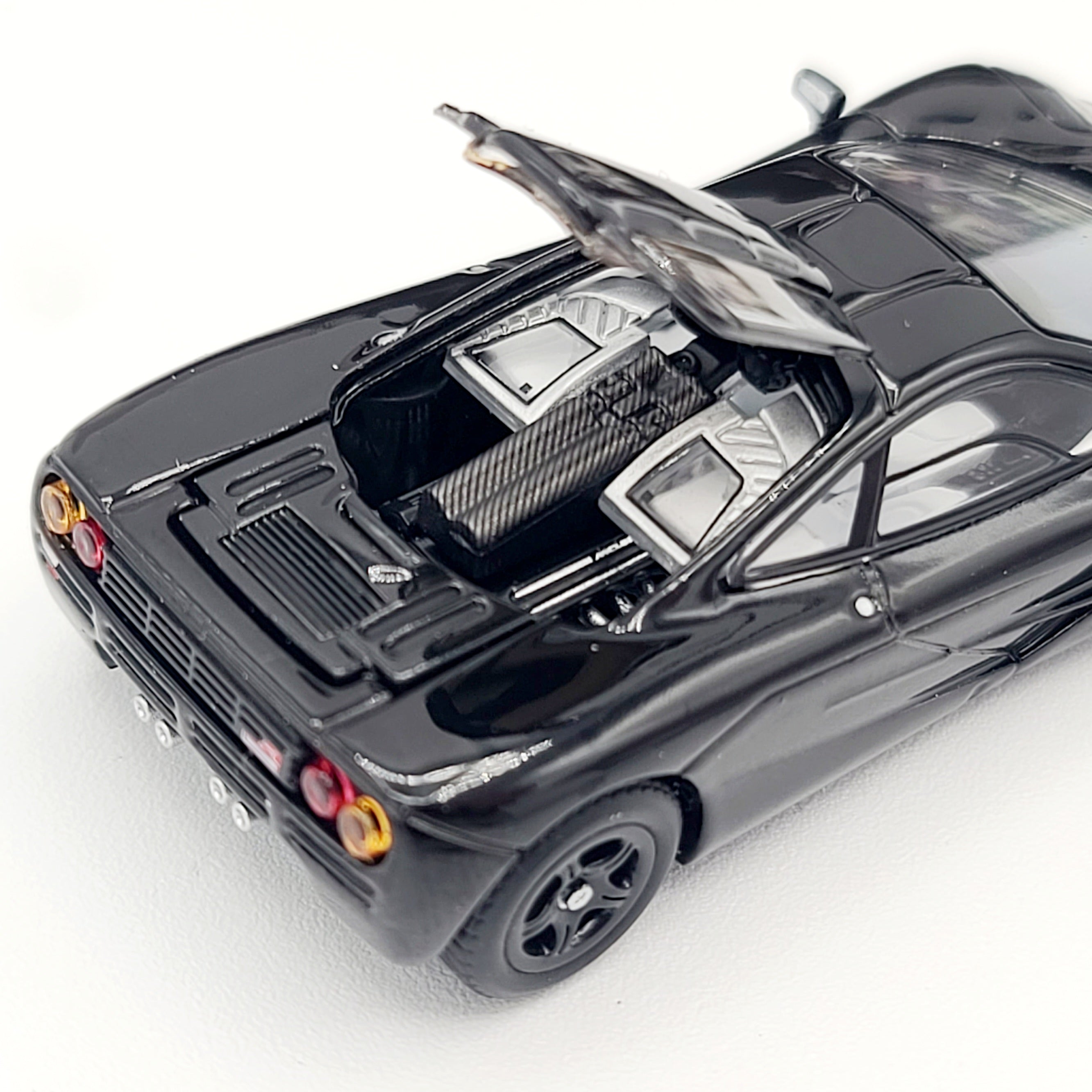 Pop Race McLaren F1 - 1:64, Black (2025 Limited Edition)