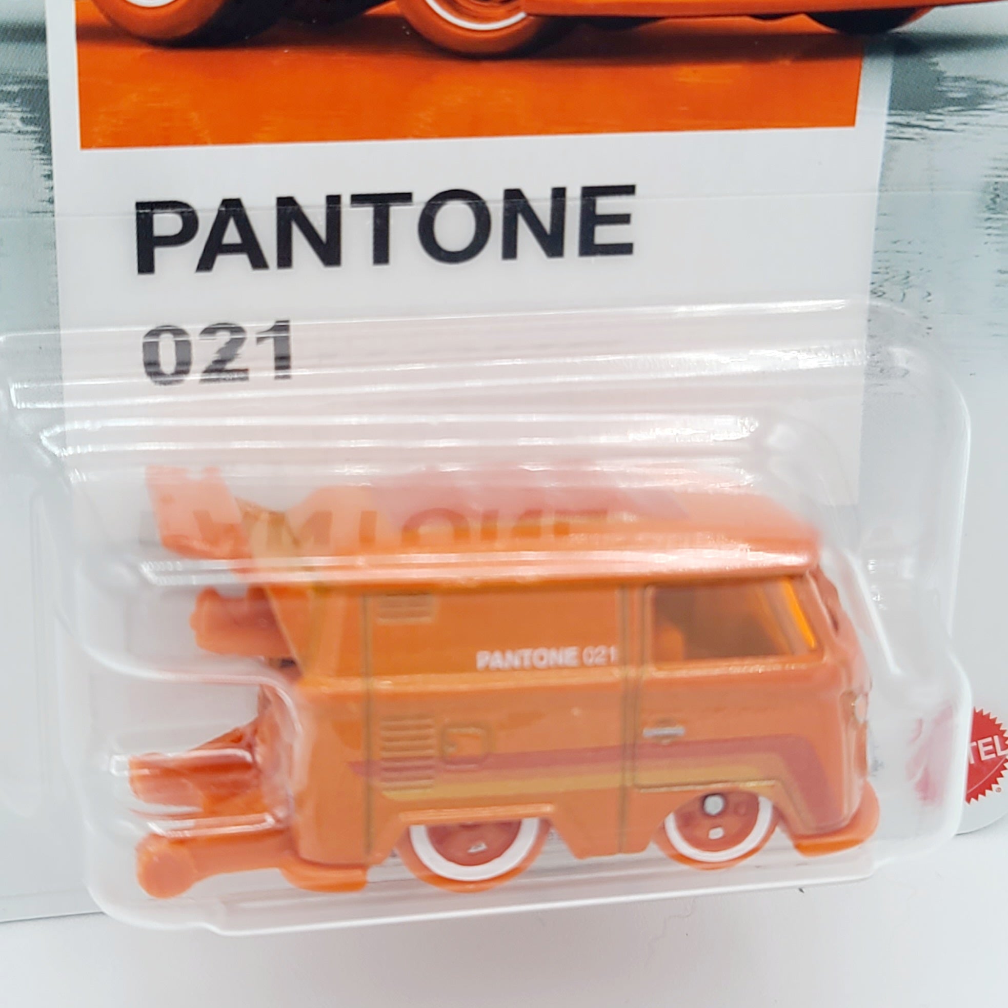 Hot Wheels Kool Kombi PANTONE 3個セット Hot Wheels Kool Kombi VW Bus (2026 HW Silver Series - Pantone)