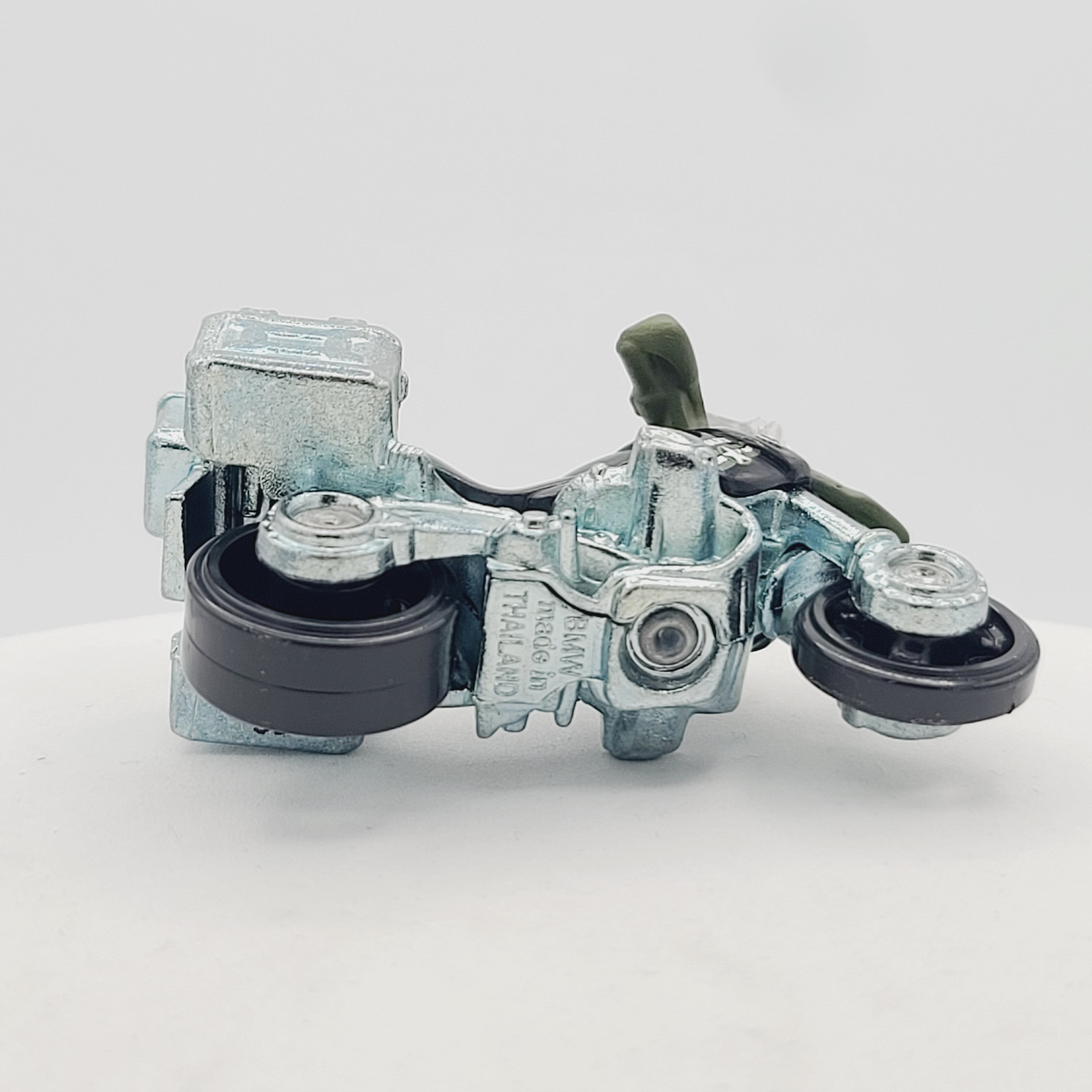 Matchbox BMW R1200 GS Motorcycle "Military Police" (2016 MBX Basic - Explorers)