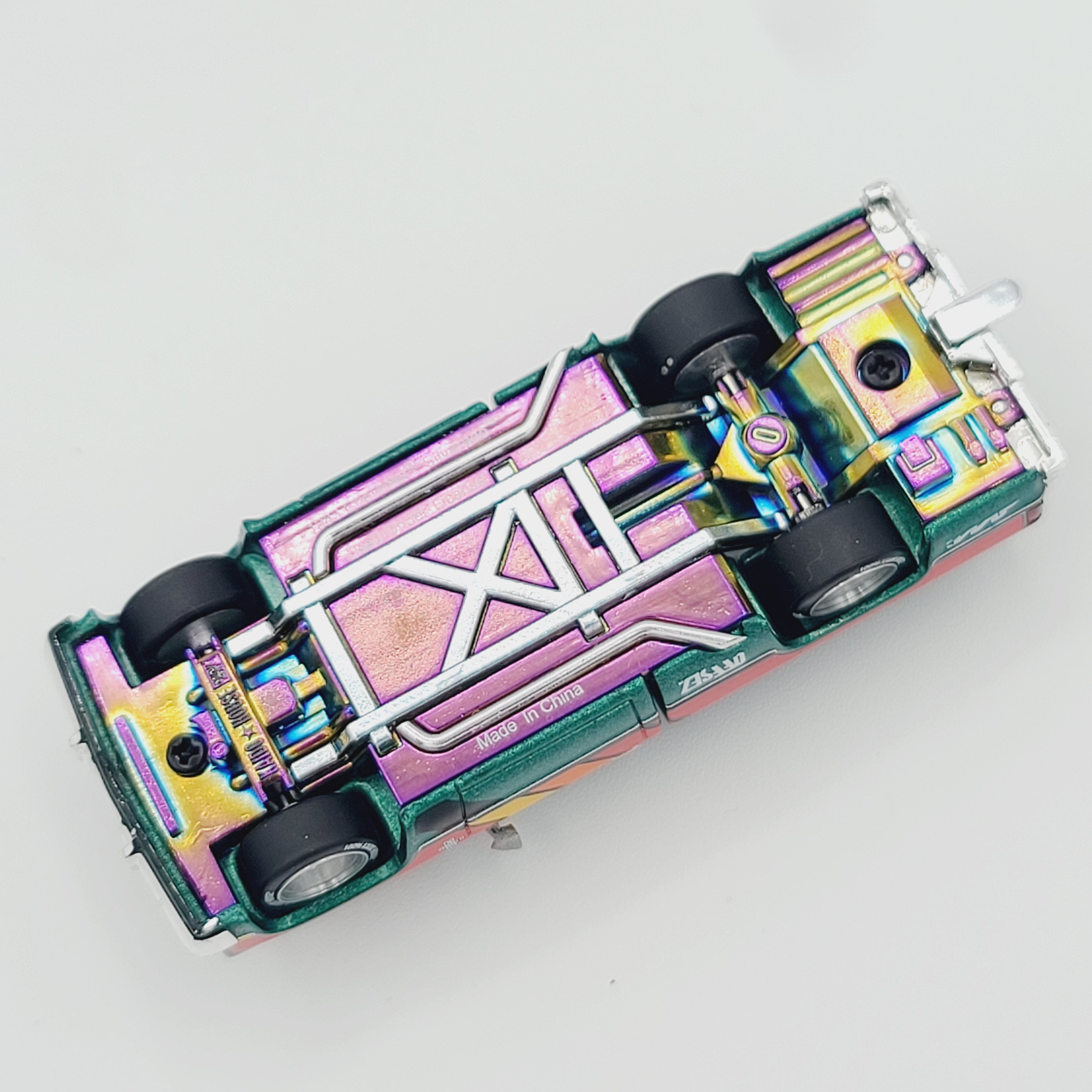 Kaido House x Mini GT '83 Chevrolet Silverado Kaido Works V3 - 1:64, Dark Green (2025 Limited Edition)