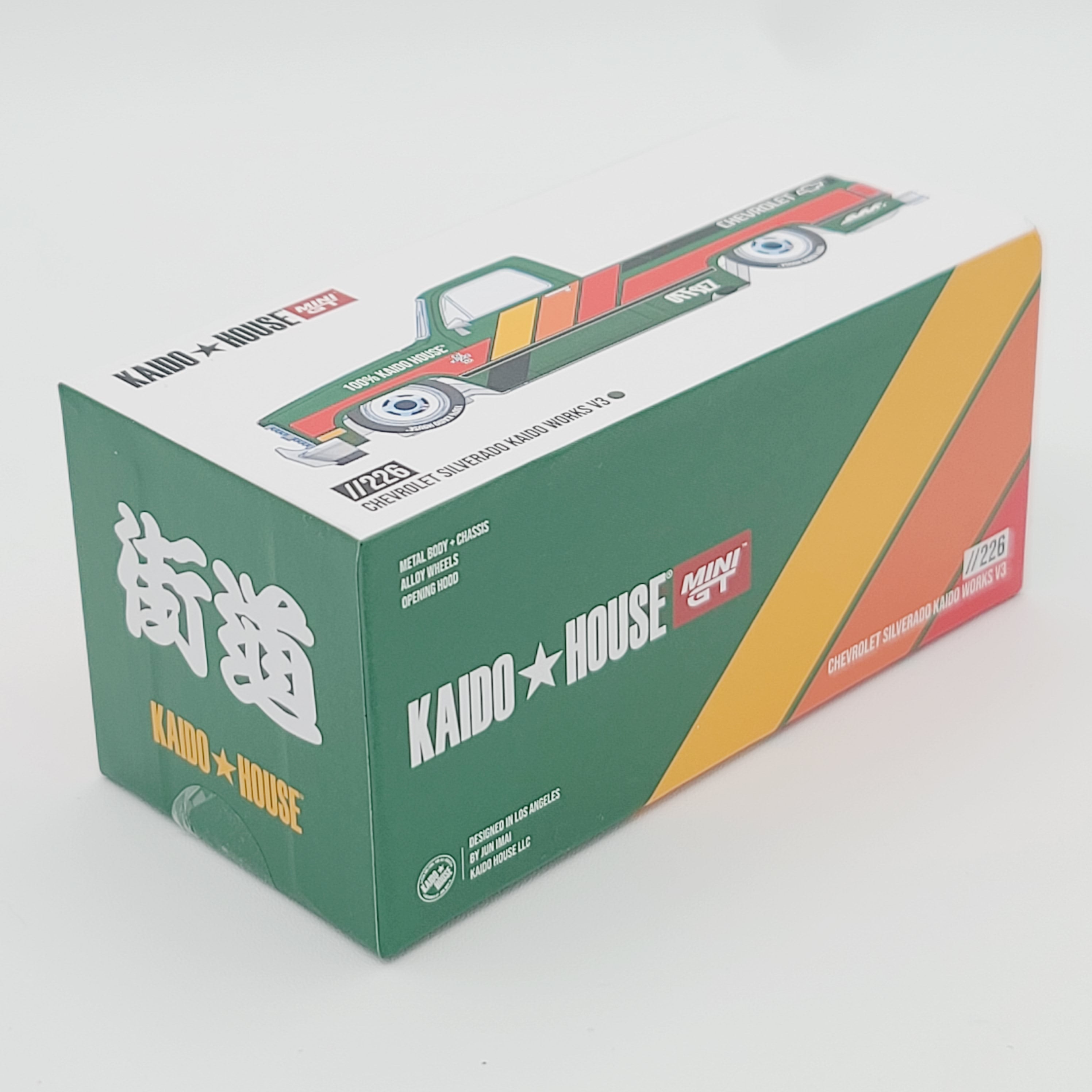 Kaido House x Mini GT - CHASE - '83 Chevrolet Silverado Kaido Works V3 - 1:64, Dark Green (2025 Limited Edition)