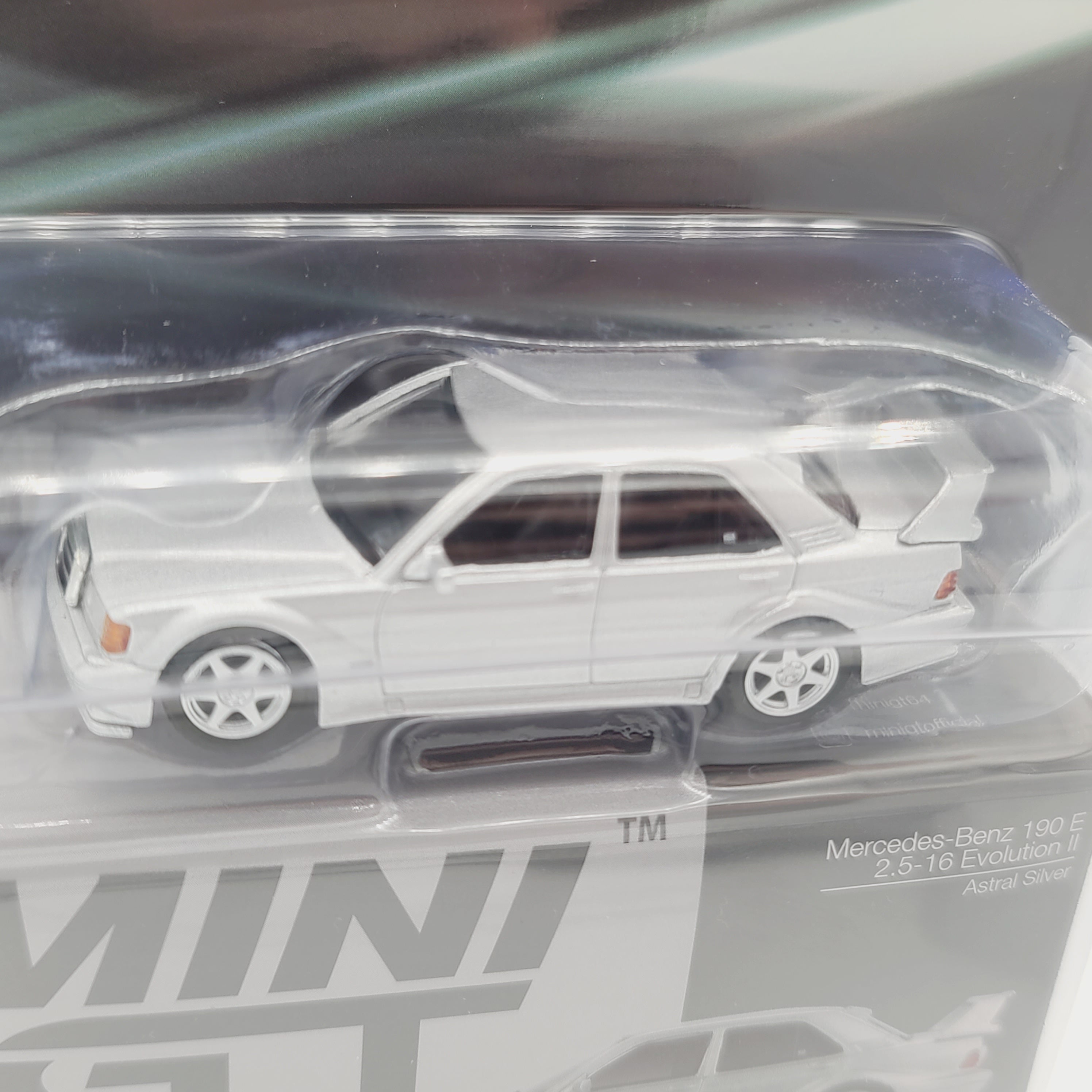 Mini GT Mercedes-Benz 190 E 2.5-16 Evolution II - 1:64, Astral Silver