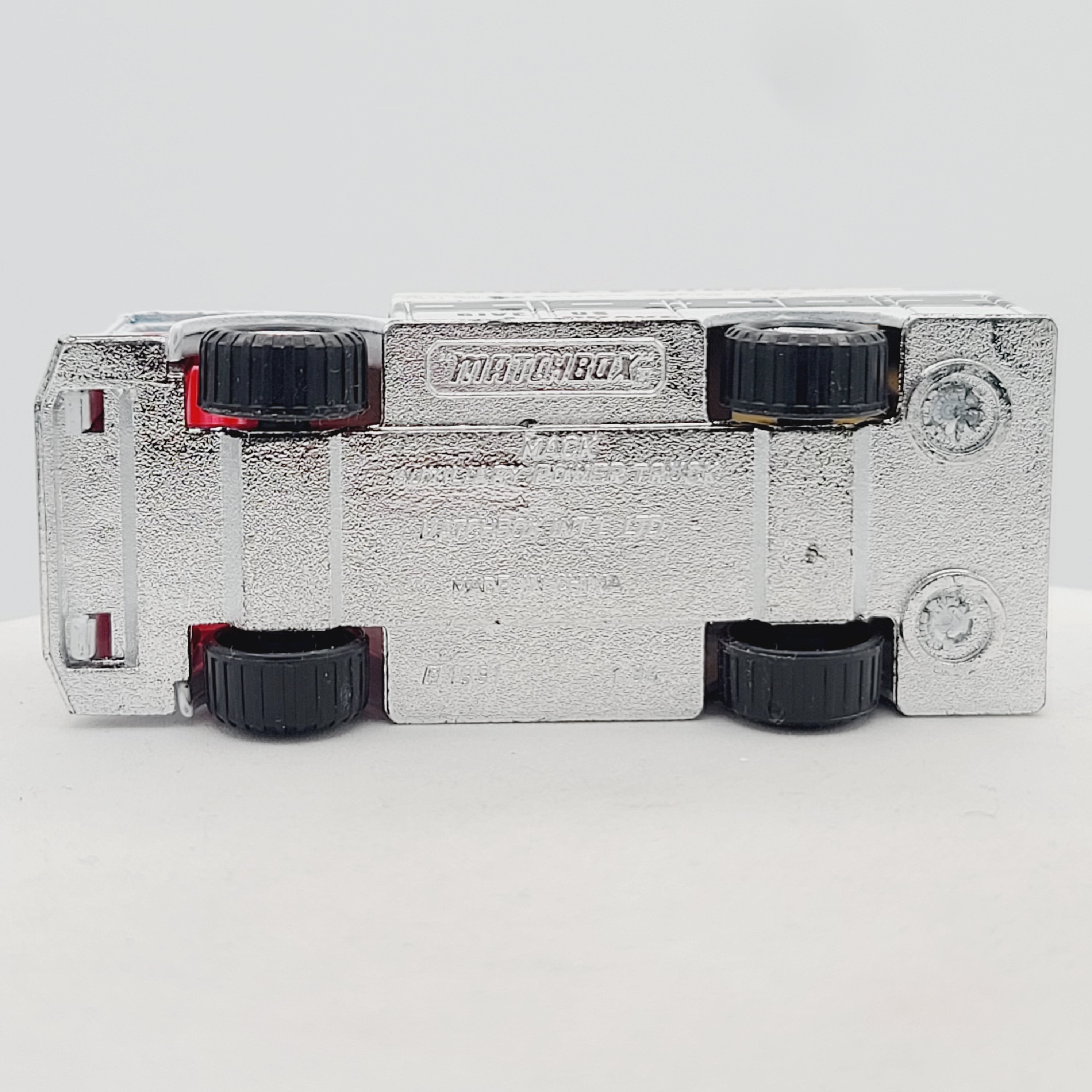 Matchbox Mack Auxillary Power Truck (1996 MBX Basic 1-75)