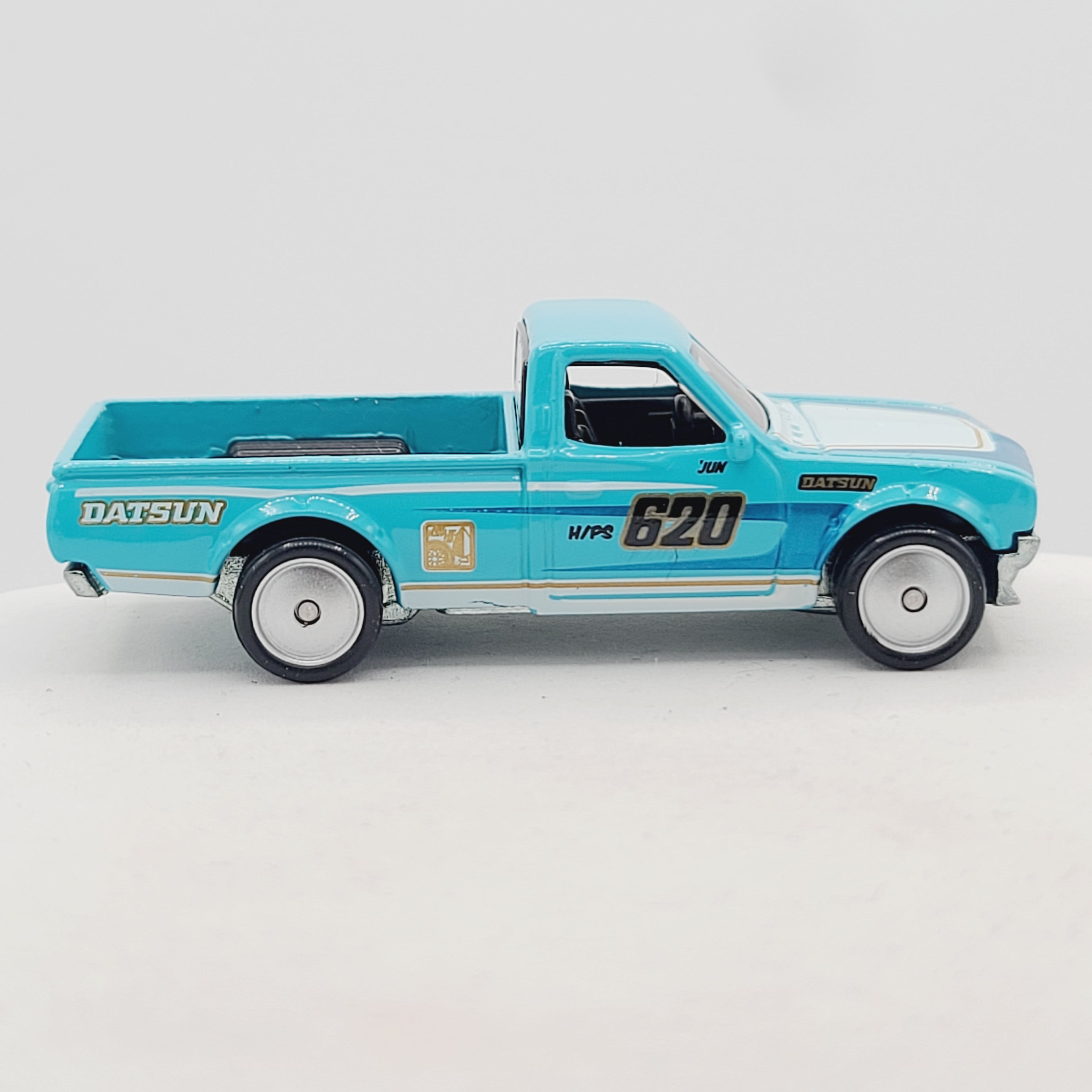 Hot Wheels Datsun 620 Pickup (2016 Car Culture - Trucks)