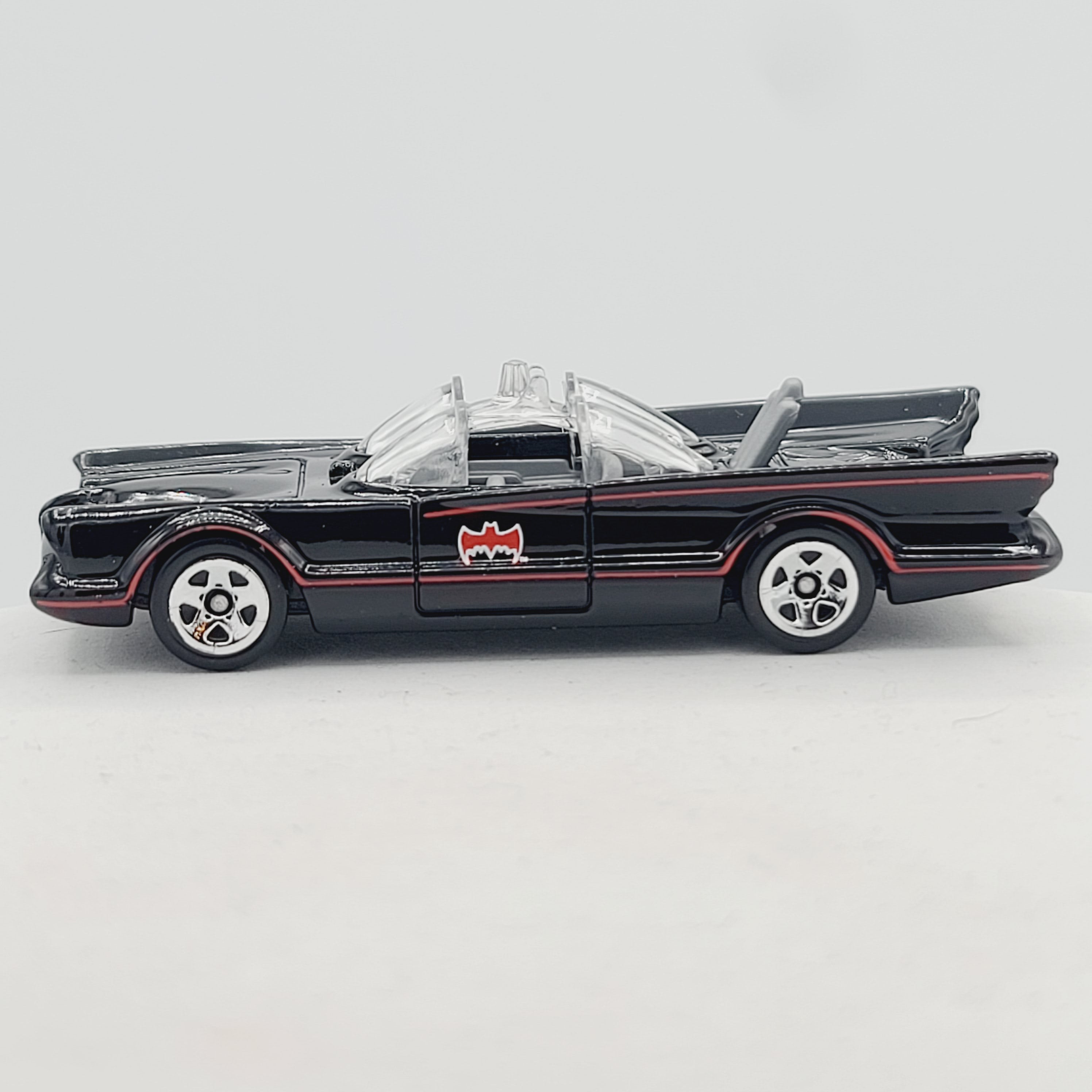 Hot Wheels '66 TV Series Batmobile (2020 HW Basic - Batman)
