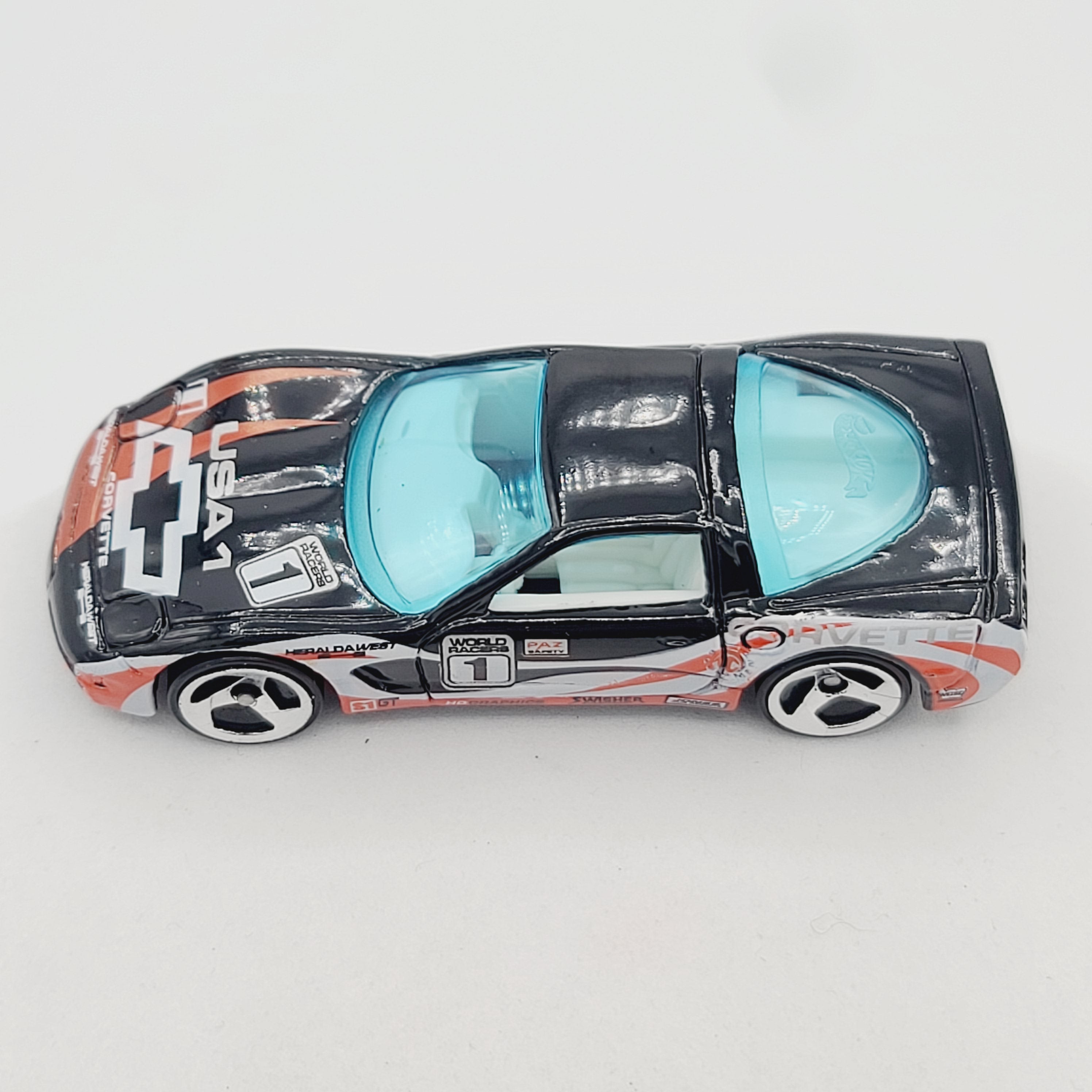 Hot Wheels '97 Corvette (1999 HW Basic)