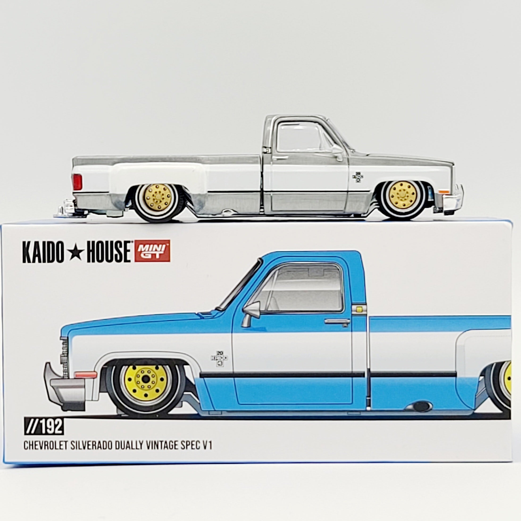 Kaido House x Mini GT - CHASE - Chevrolet Silverado Dually Kaido Vintage Spec V1 - 1:64 (2026 Limited Edition)