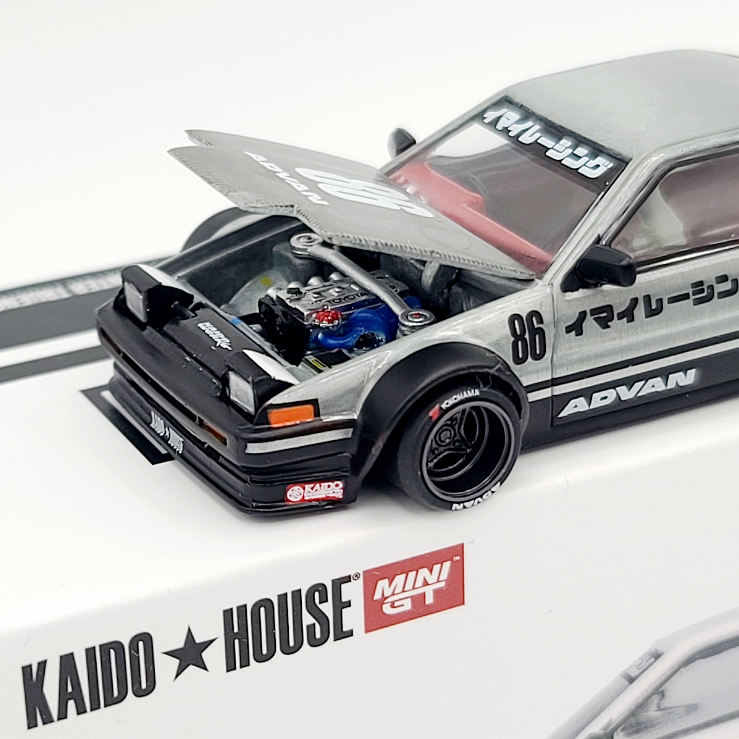 Kaido House x Mini GT - CHASE - Toyota AE86 Sprinter Trueno Kaido Street V1 - 1:64 (2026 Limited Edition)