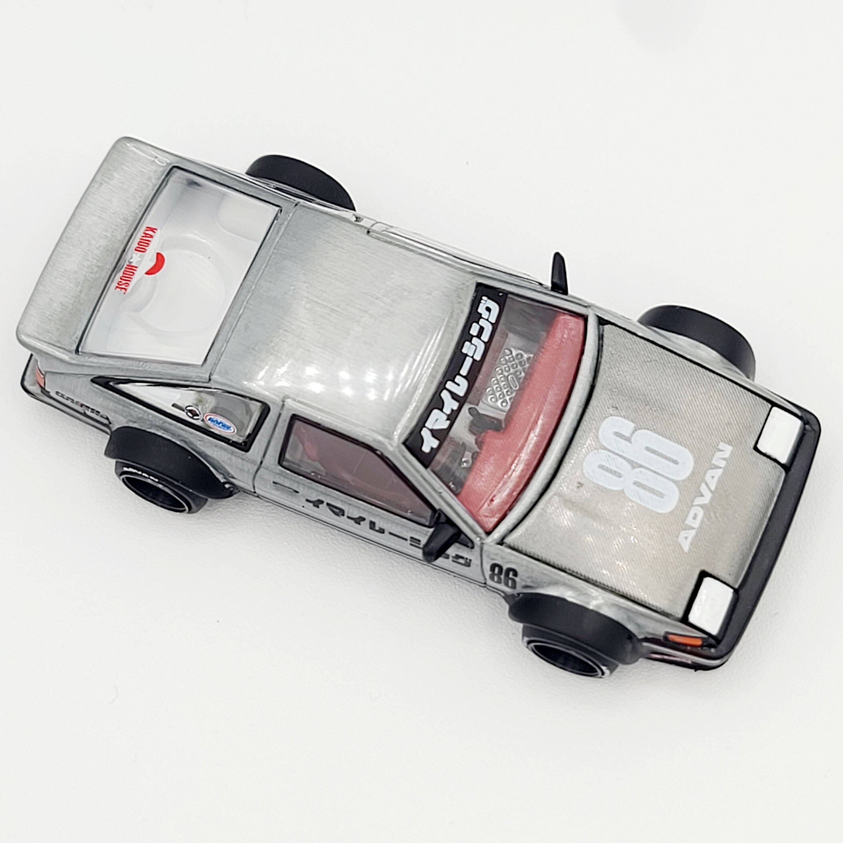 Kaido House x Mini GT - CHASE - Toyota AE86 Sprinter Trueno Kaido Street V1 - 1:64 (2026 Limited Edition)