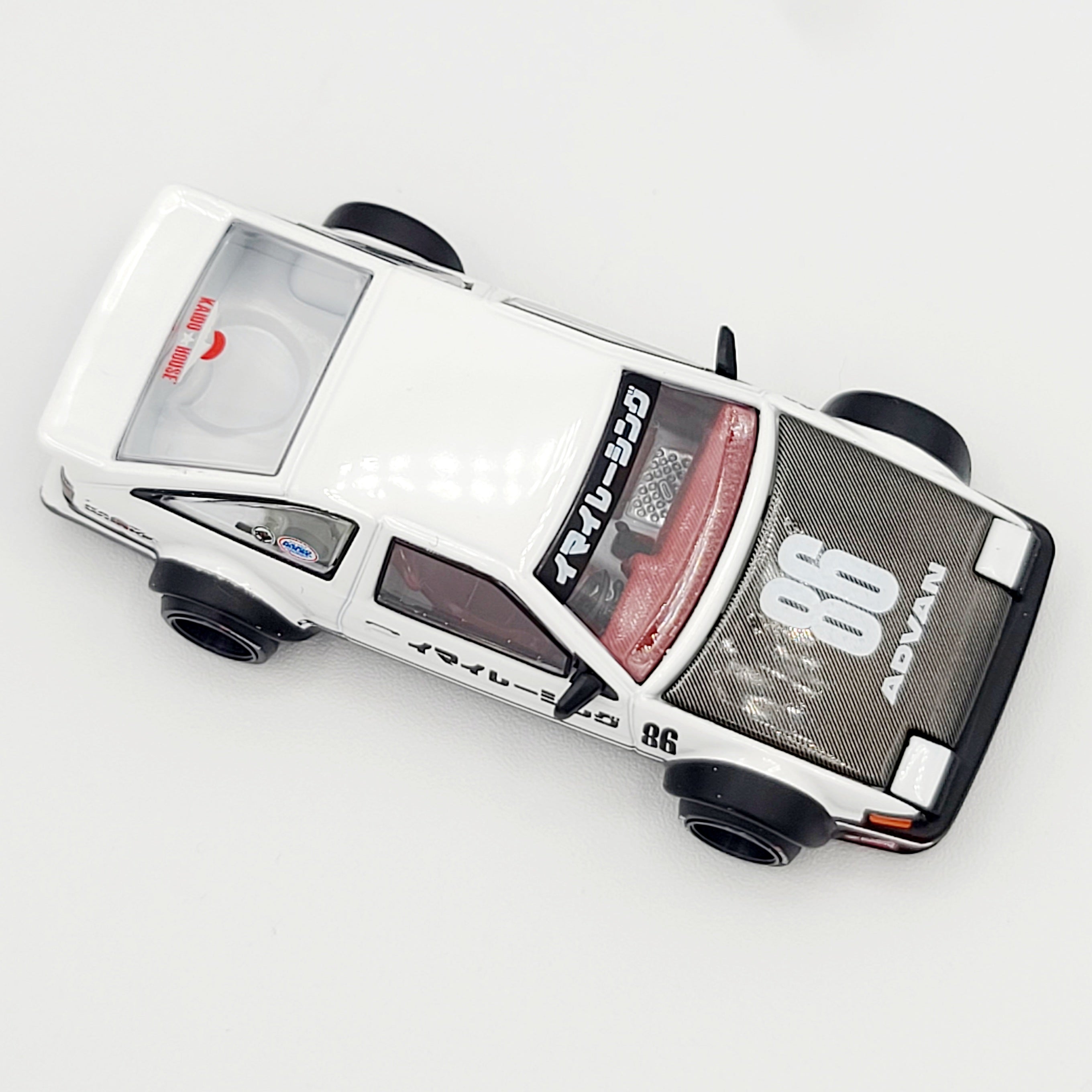 Kaido House x Mini GT Toyota AE86 Sprinter Trueno Kaido Street V1 - 1:64 (2026 Limited Edition)